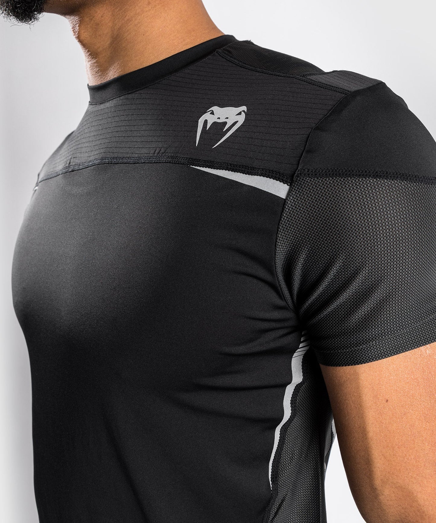 Venum Tempest 2.0 Dry Tech T-shirt : Schwarz / Grau