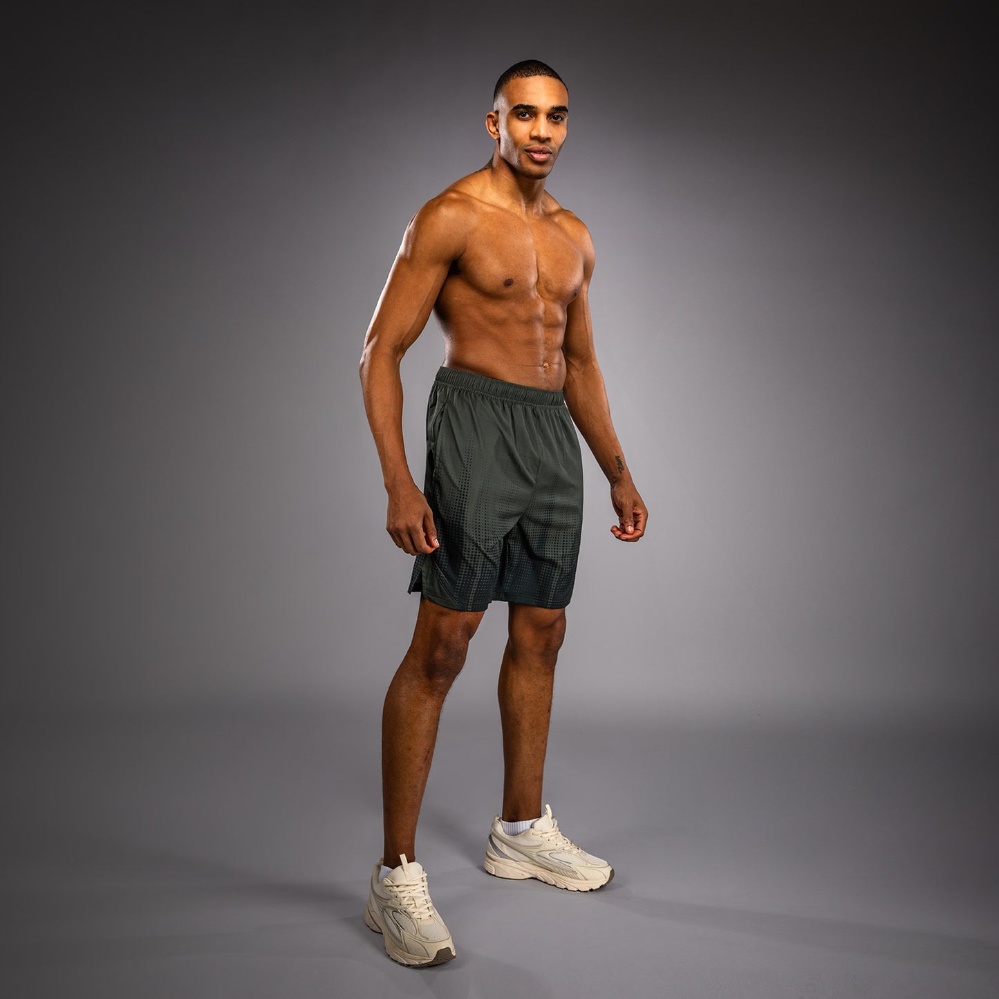 Venum Stealth Trainingshorts – Khaki/Dunkelgrün