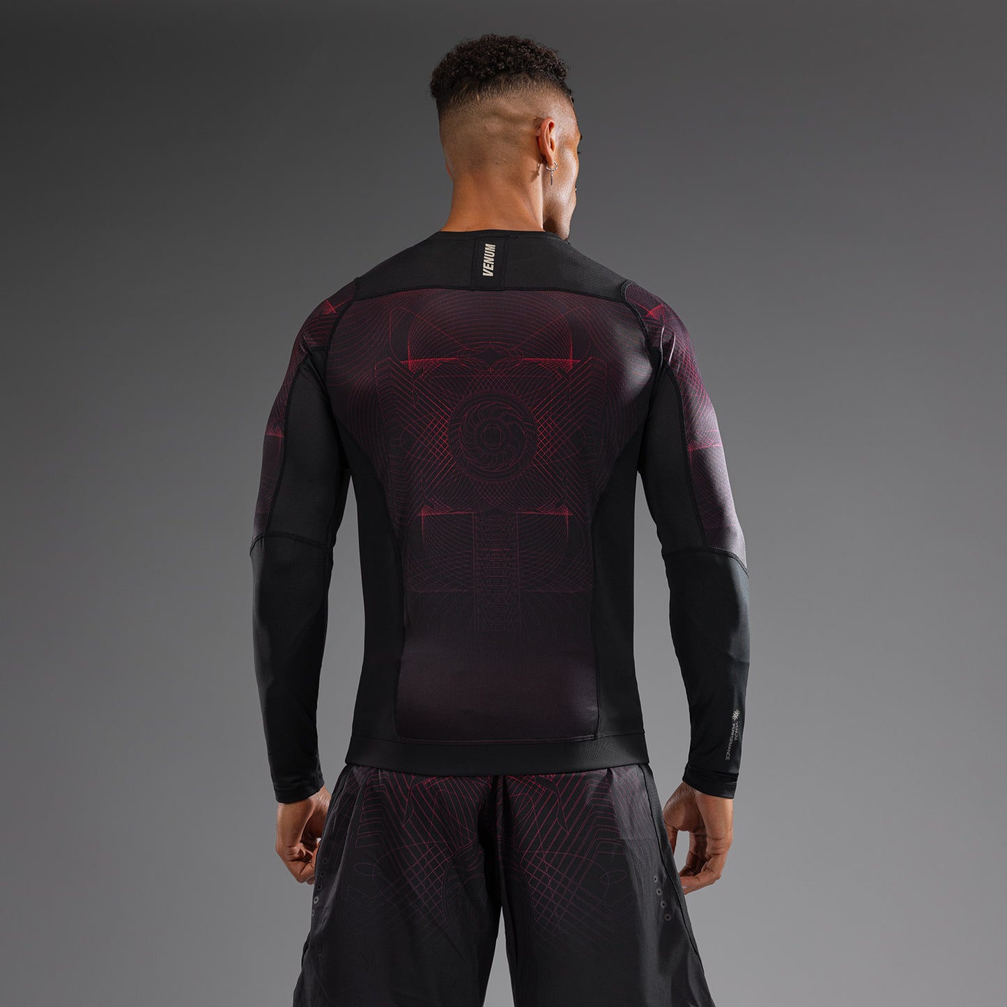 Venum G-Fit Air Herren Langarm Rashguard - Tiefschwarz/Feuerrot
