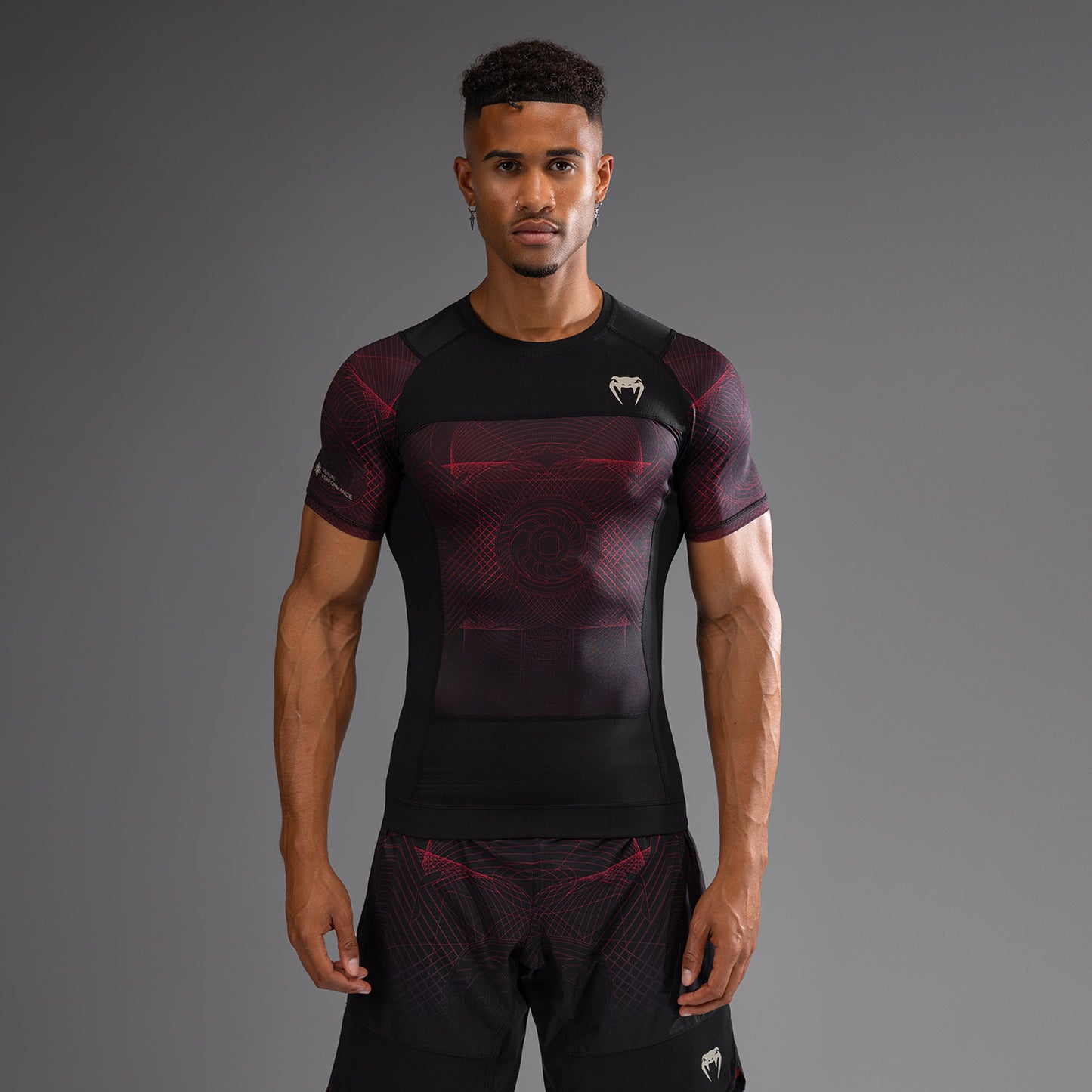 Venum G-Fit Air Herren Kurzarm Rashguard - Tiefschwarz/Feuerrot