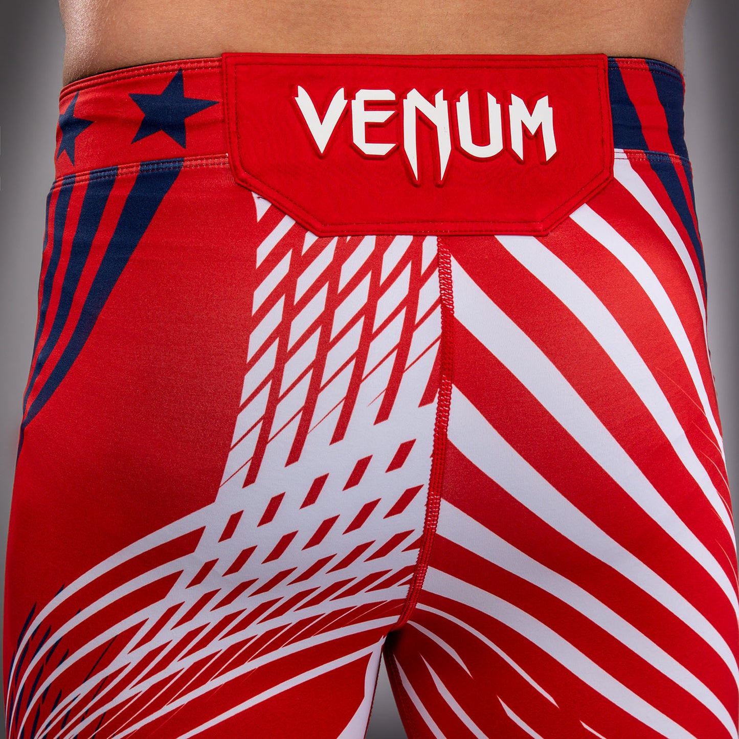 Official UFC Freedom 250 by Venum Authentic Fight Night Vale Tudo Shorts für Herren - Rot
