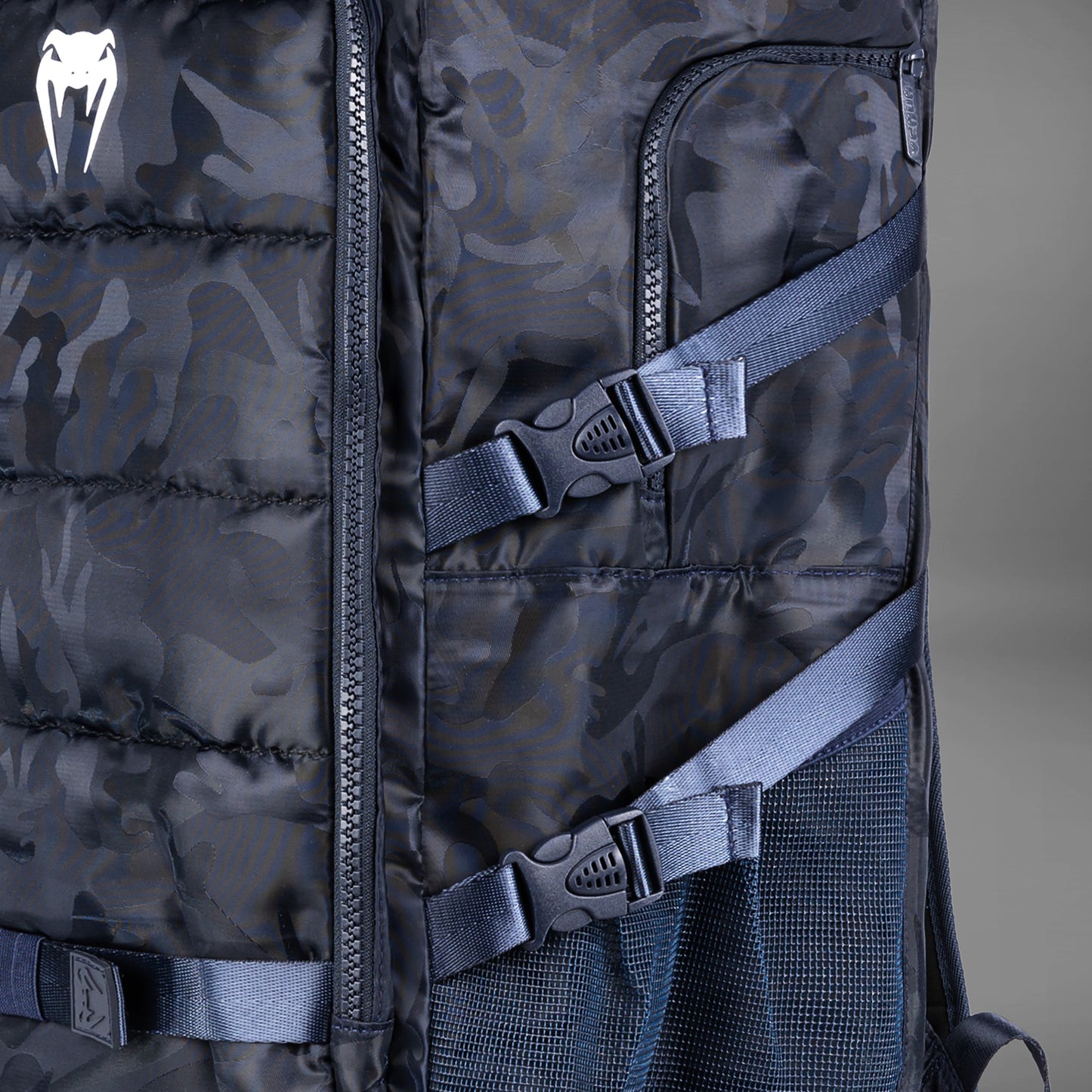 Venum Challenger Xtrem Rucksack (50-63L) – Camouflage/Blau