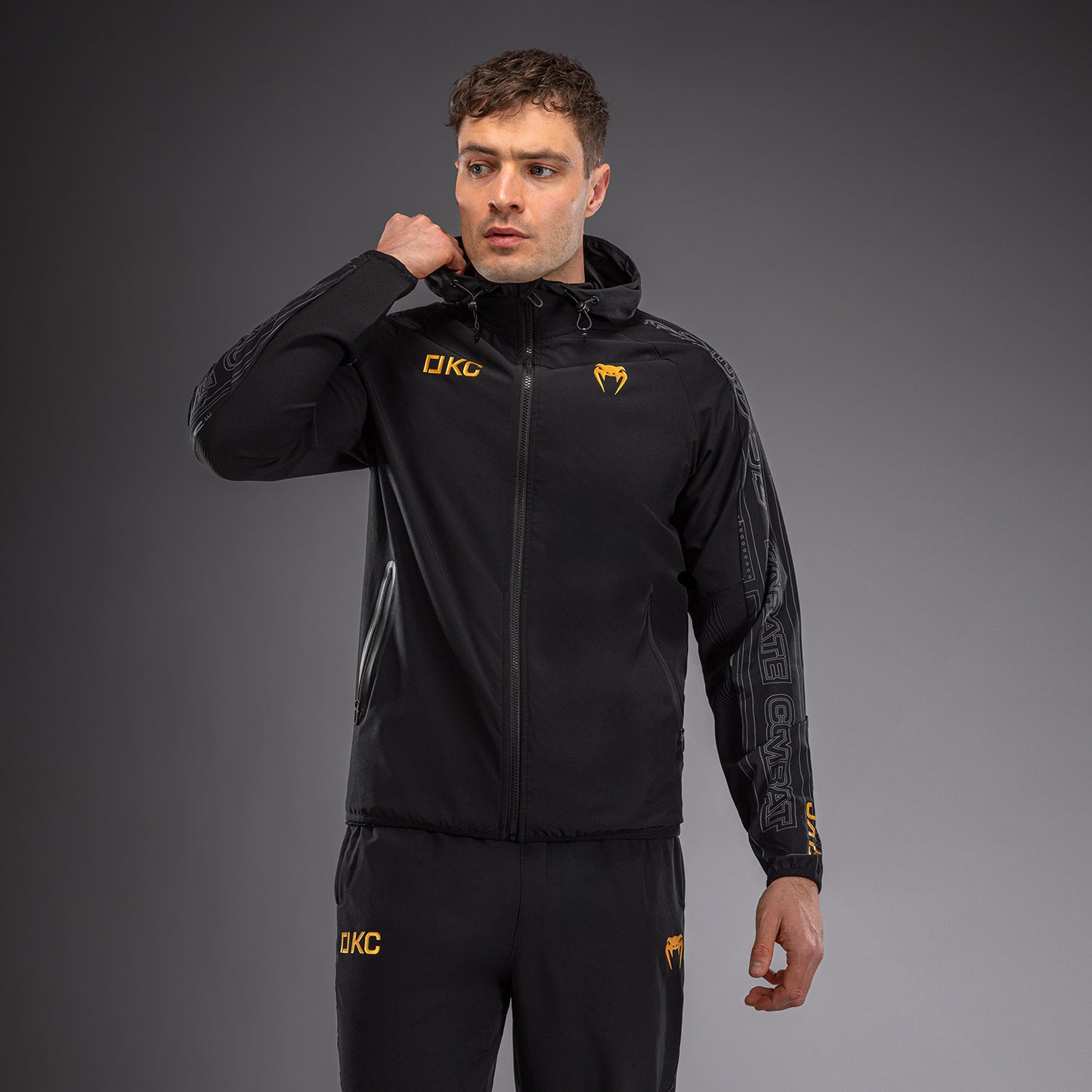 Karate Combat by Venum Trainingsjacke – Schwarz/Grau