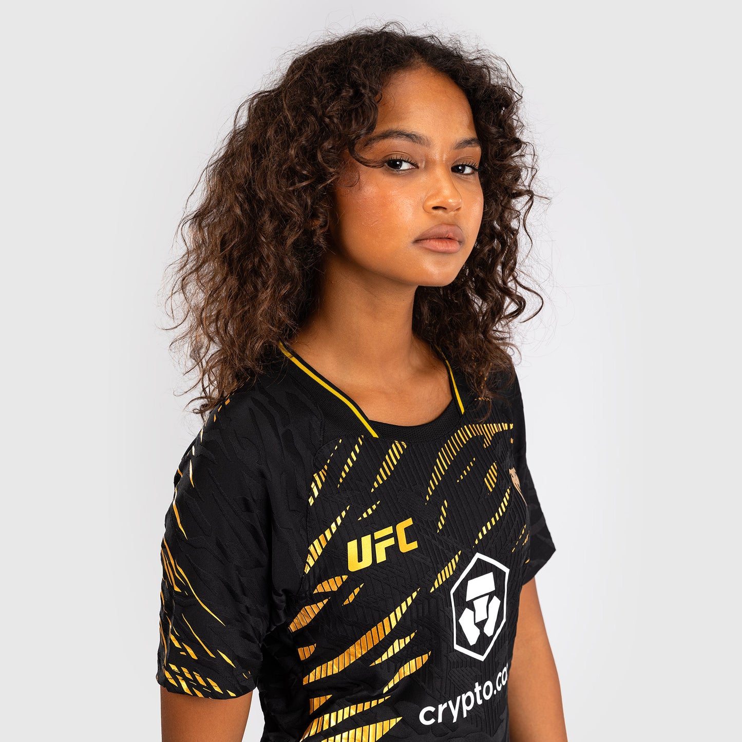 UFC Fusion by Venum Personalized Authentic Fight Night Damen Walkout Jersey - Champion