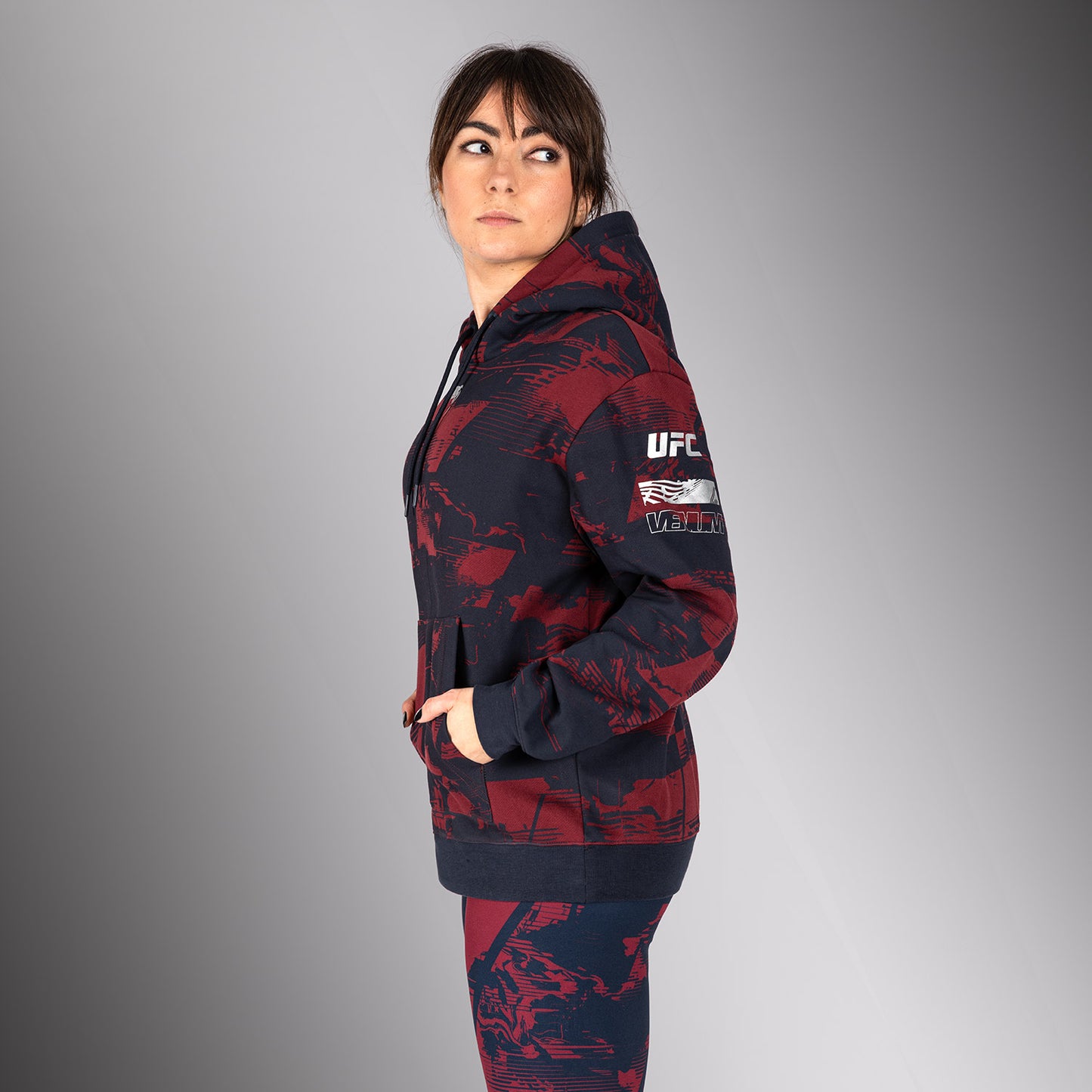 UFC Zenith by Venum Authentic Fight Week Pullover Hoodie Damen - Marineblau/Burgunderrot/Silber