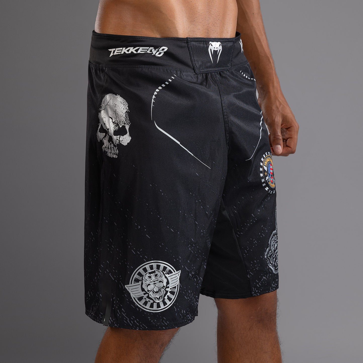 Venum x TEKKEN 8 - Paul Phoenix Fight Shorts - Schwarz