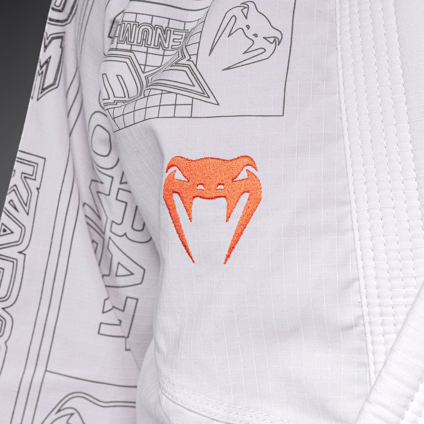 Karate Combat by Venum BJJ Gi – Weiß/Grau