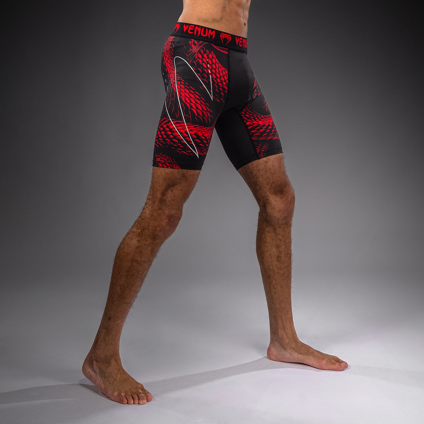 Venum Matupa Kompressionsshort - Schwarz/Rot/Silber