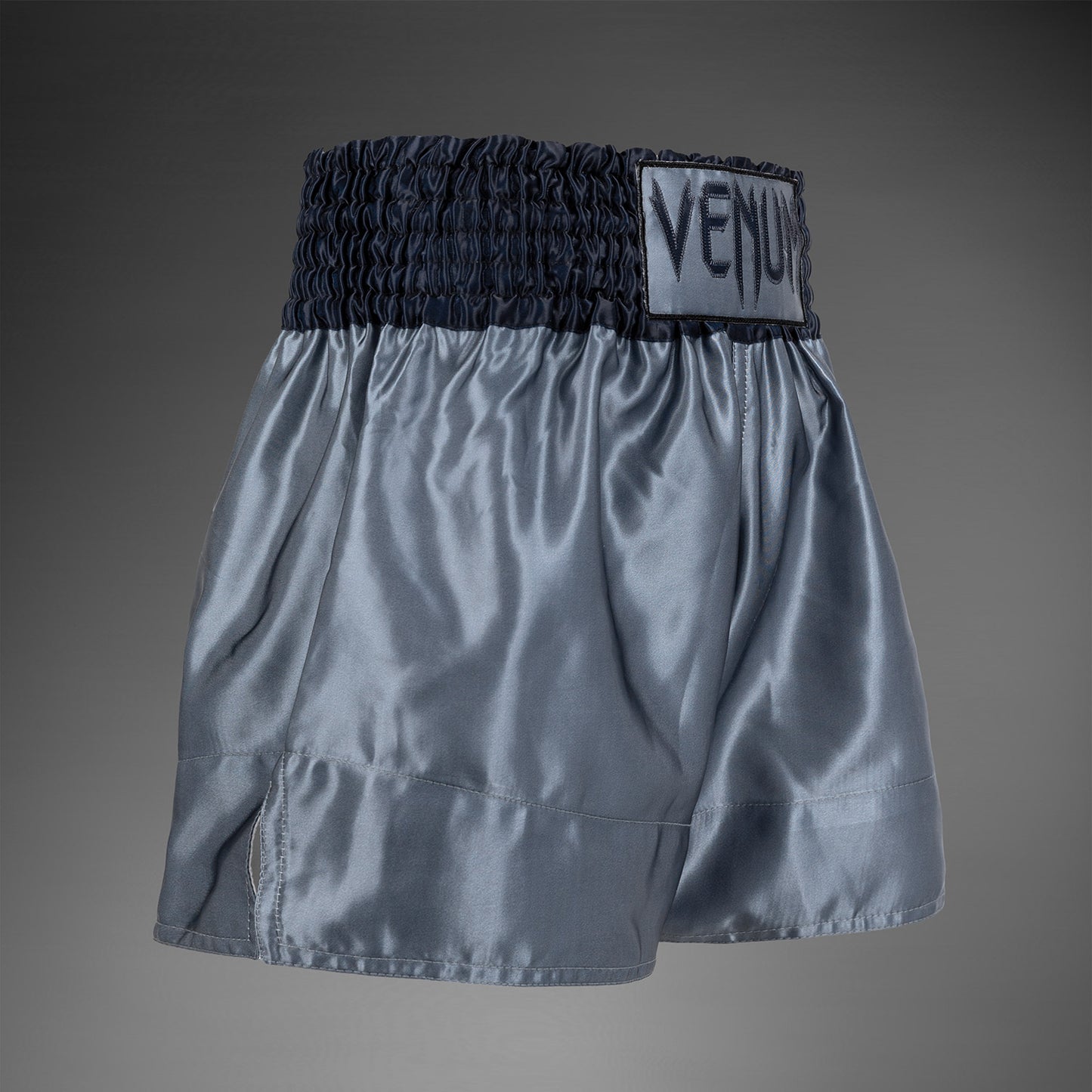 Venum Classic Muay Thai Shorts - Grau
