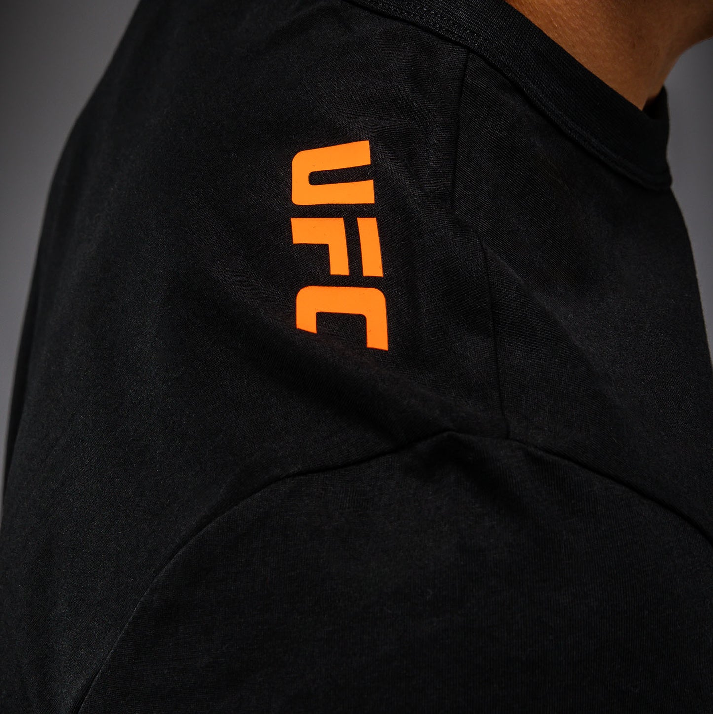 UFC Zenith by Venum Authentic Fight Week Kurzarm T-Shirt Herren - Schwarz