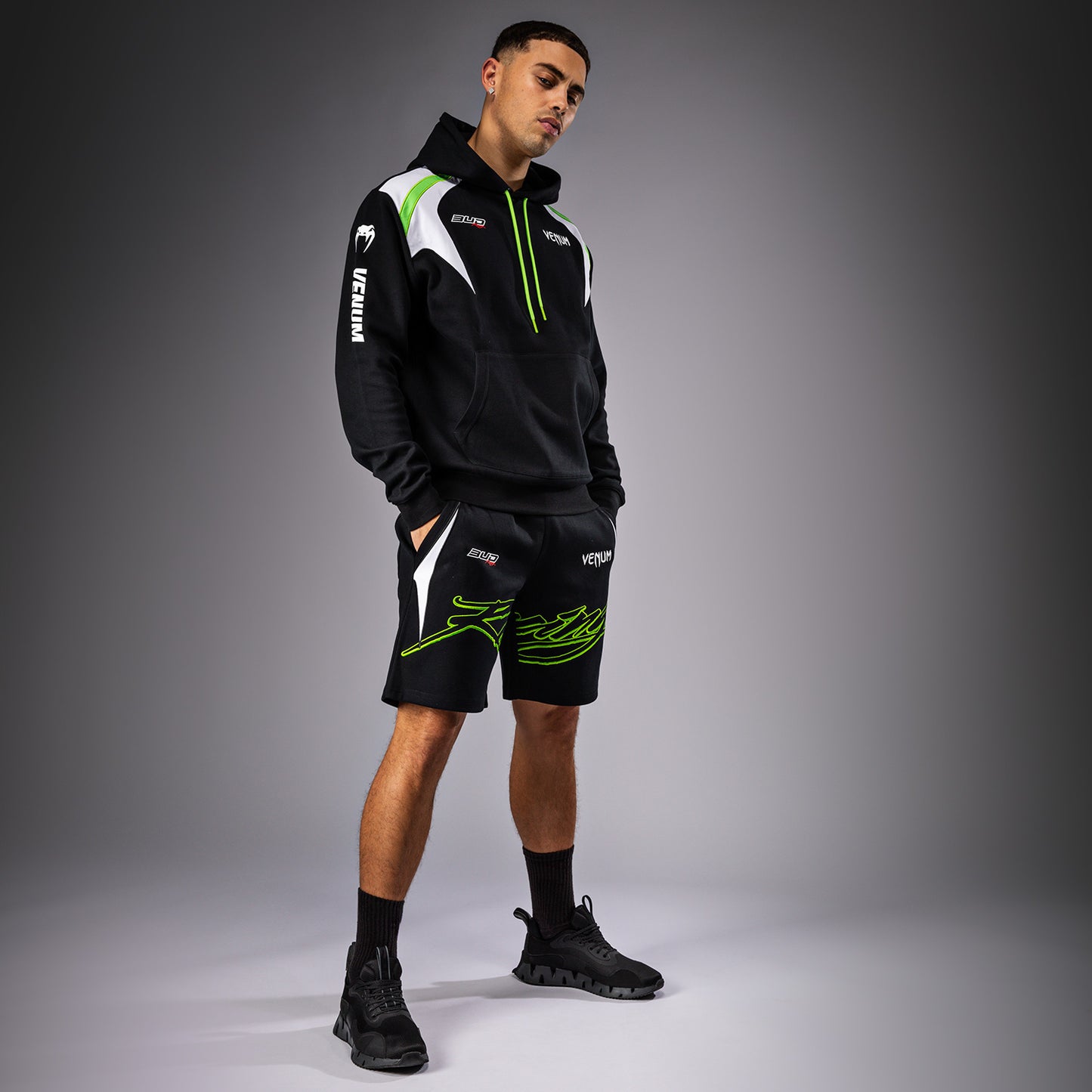 Venum x Bud Racing Herren Baumwoll-Shorts - Schwarz/Weiß/Limettengrün