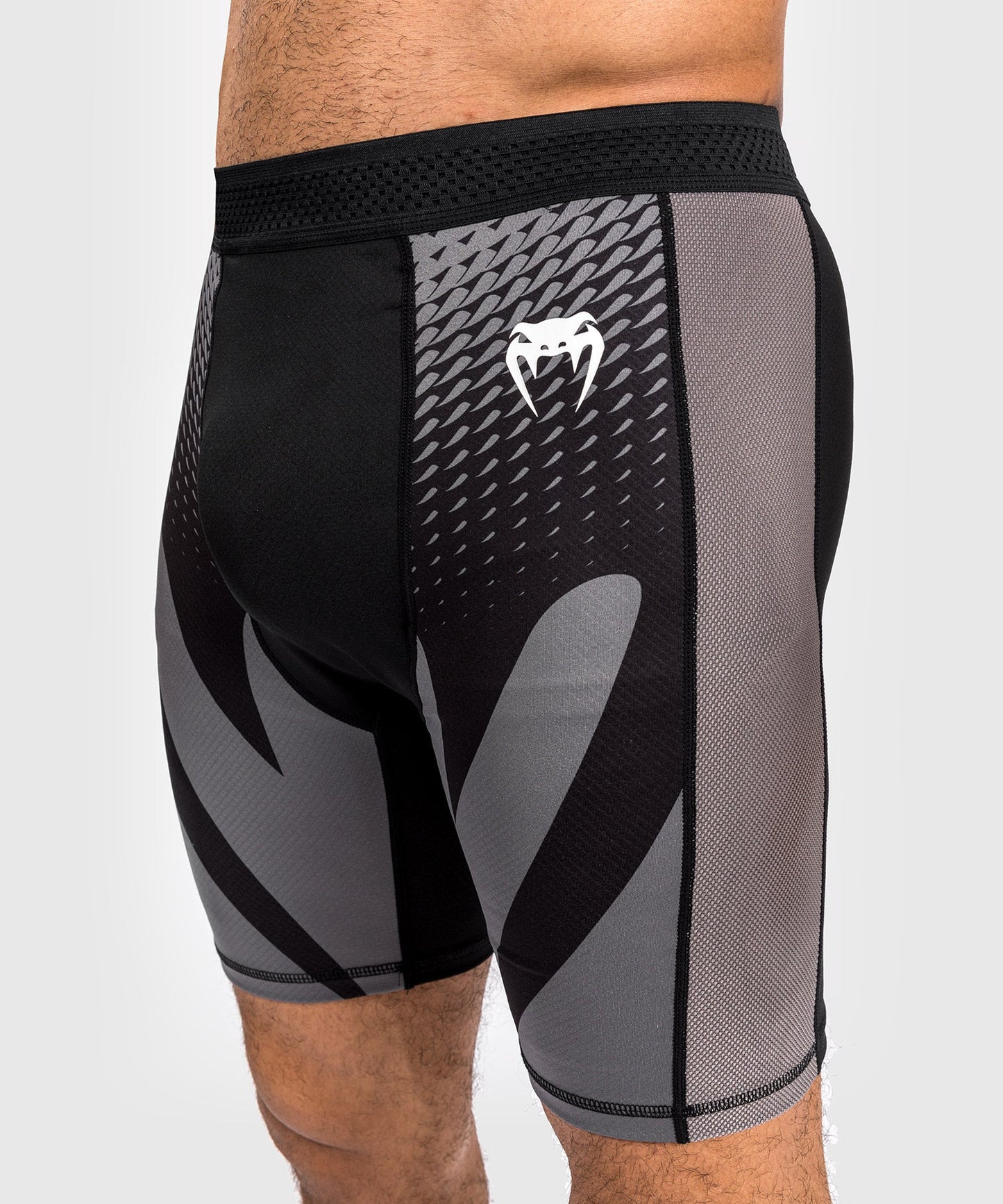 Venum Attack Herren Vale Tudo Short - Schwarz