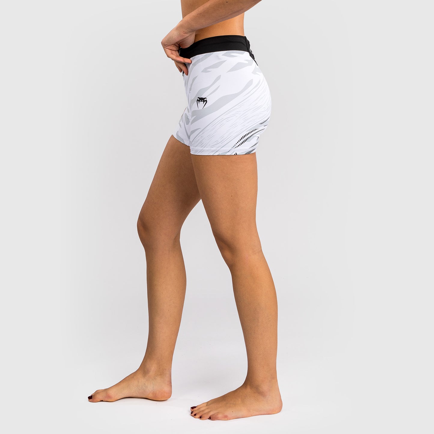 UFC Fusion by Venum Authentic Fight Night Damen Vale Tudo Short - Short Fit - Weiß