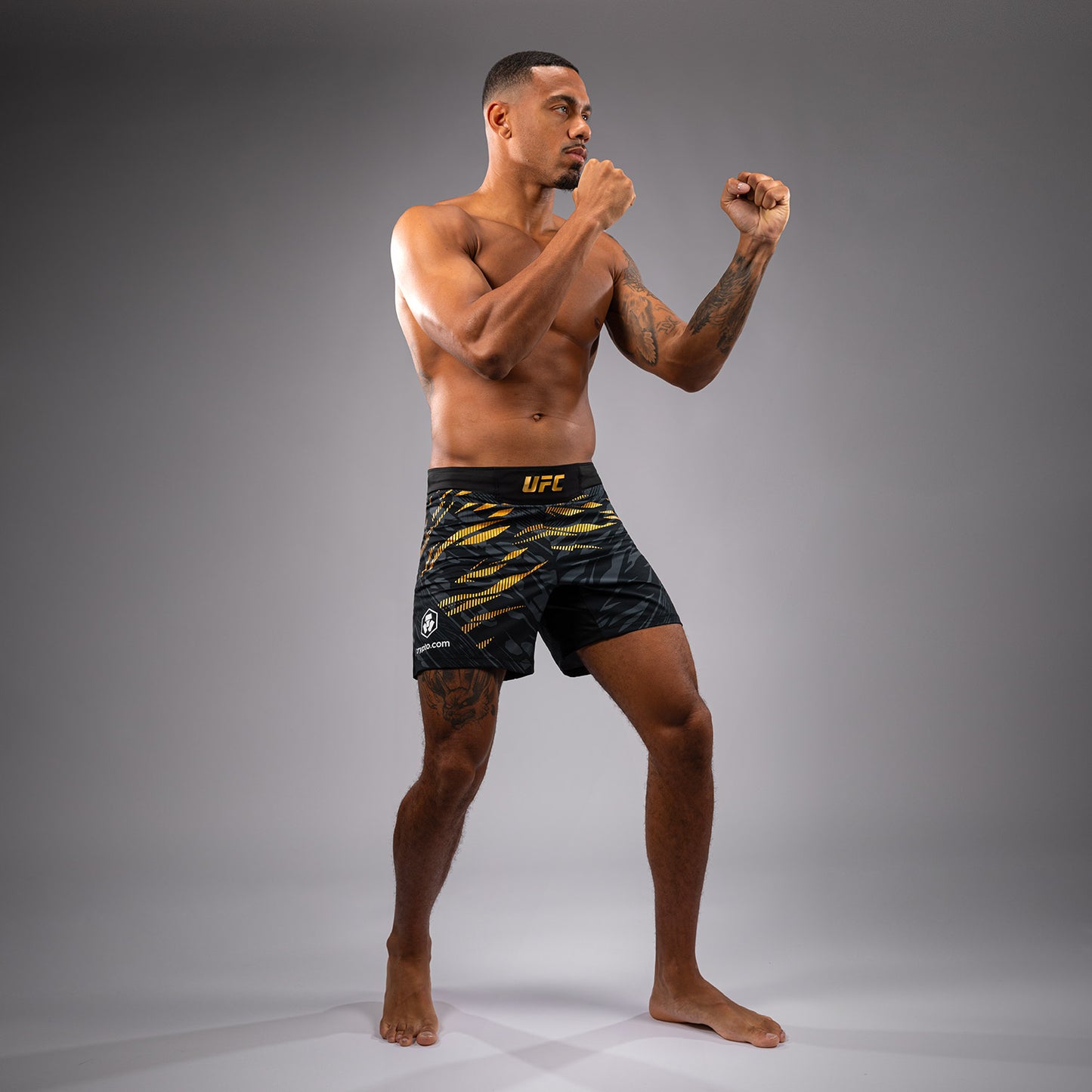 UFC Fusion by Venum Authentic Fight Night Herren Fight Short - Short Fit - Champion