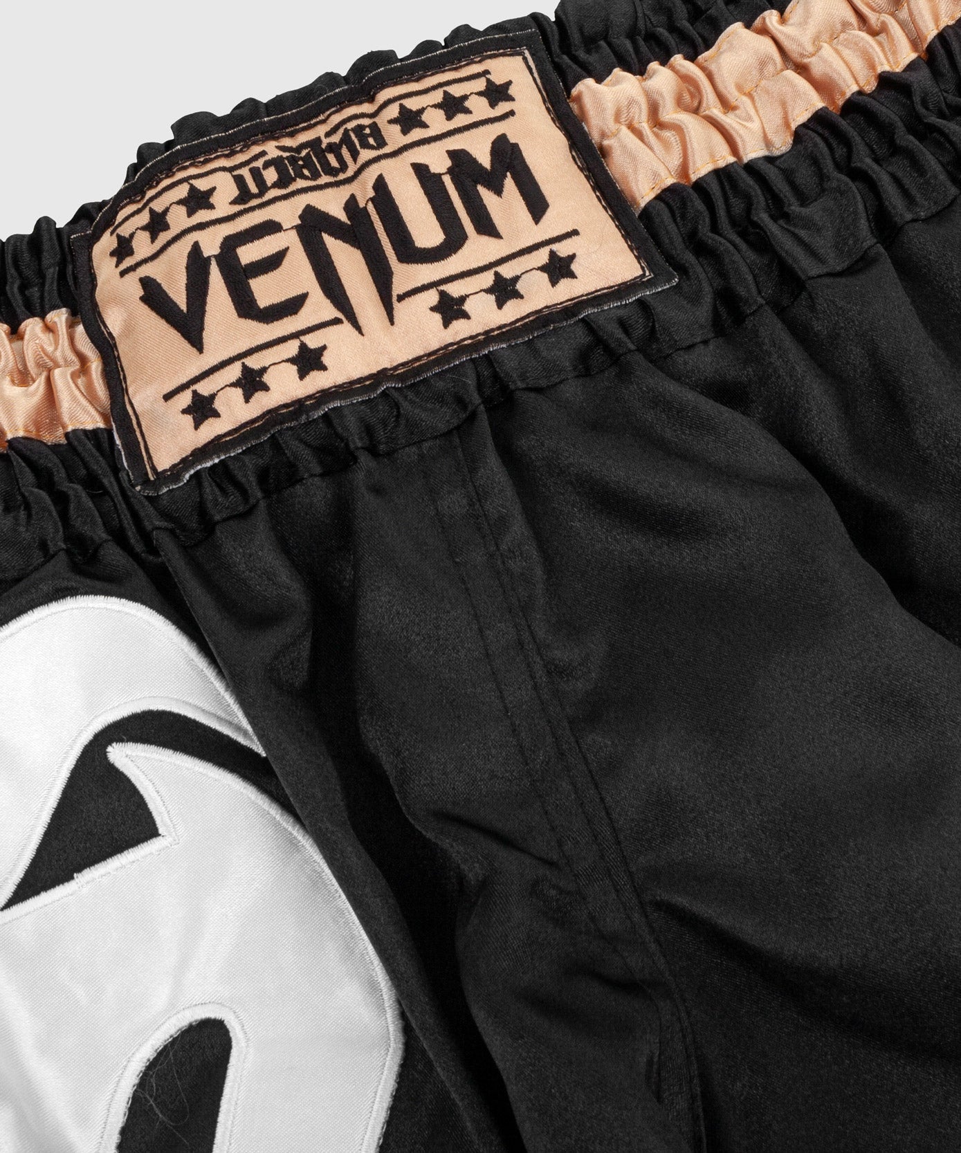 Muay Thai Shorts Venum Giant - Schwarz/Weiß/Gold
