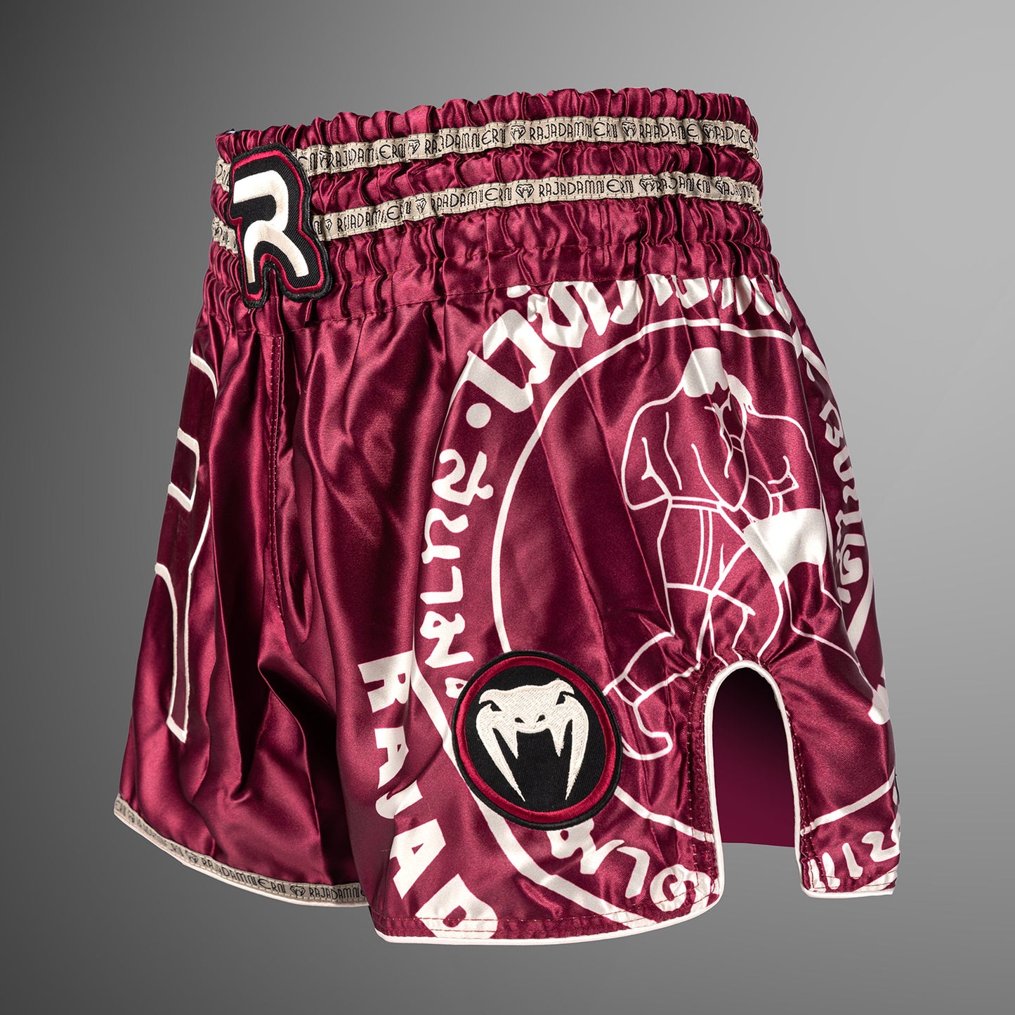 Venum x Rajadamnern Muay Thai Shorts - Burgunderrot