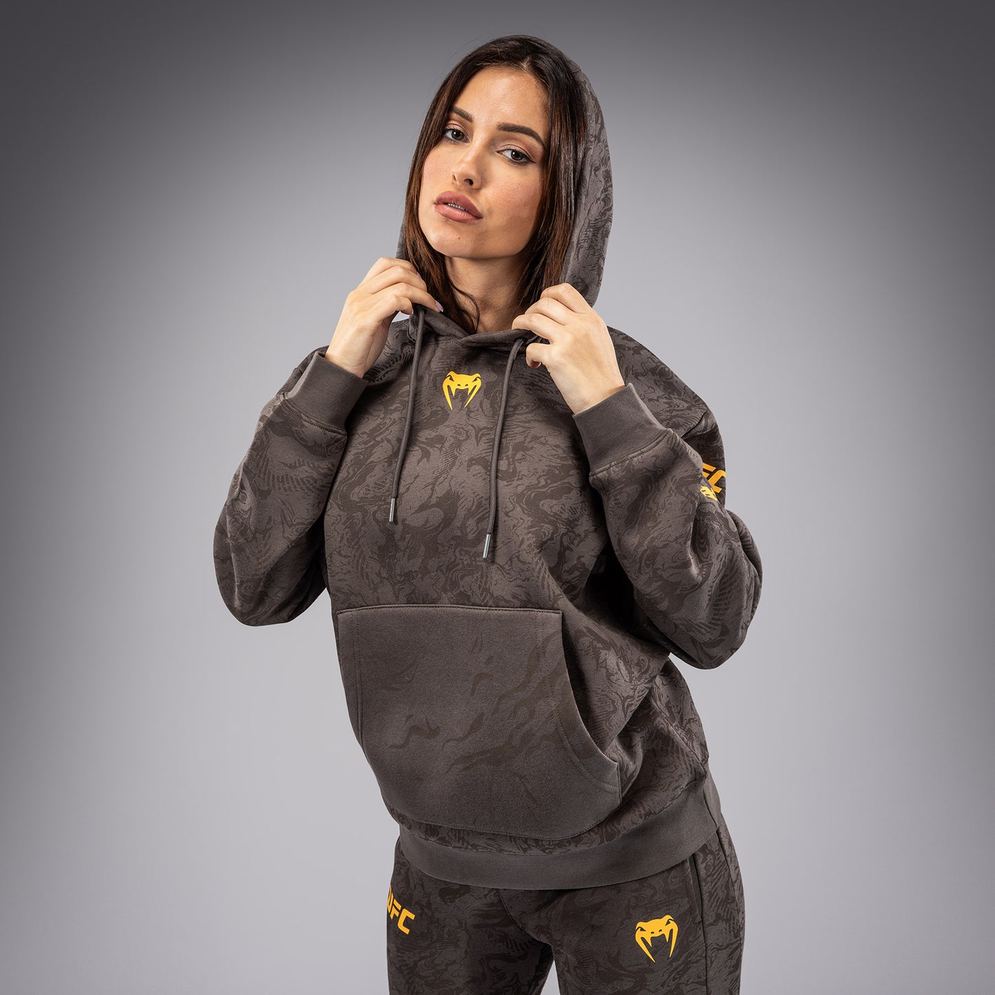 UFC Fusion by Venum Fight Week Damen Pullover Hoodie - Erdiges Braun