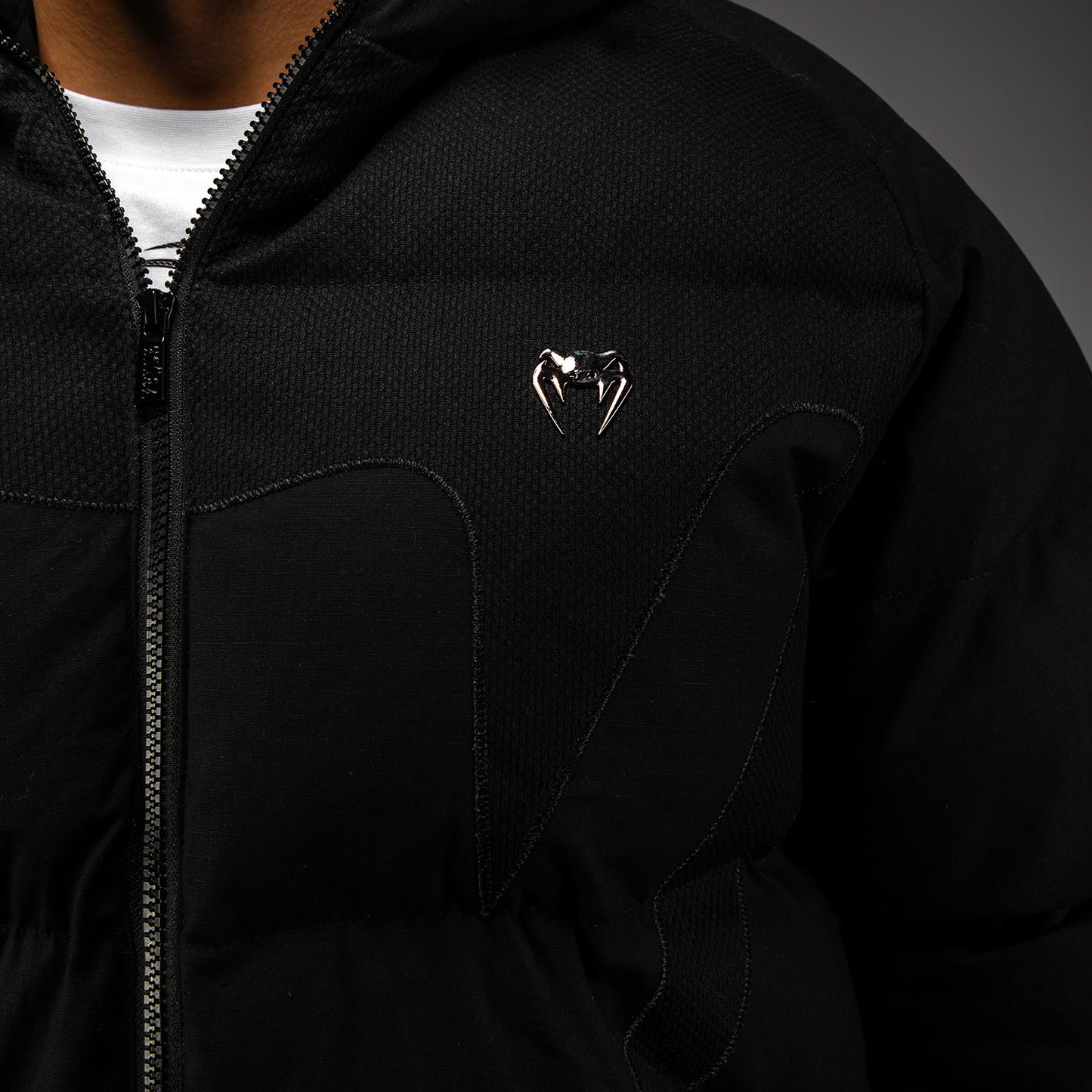 Venum Attack Urban Gi Daunenjacke – Schwarz