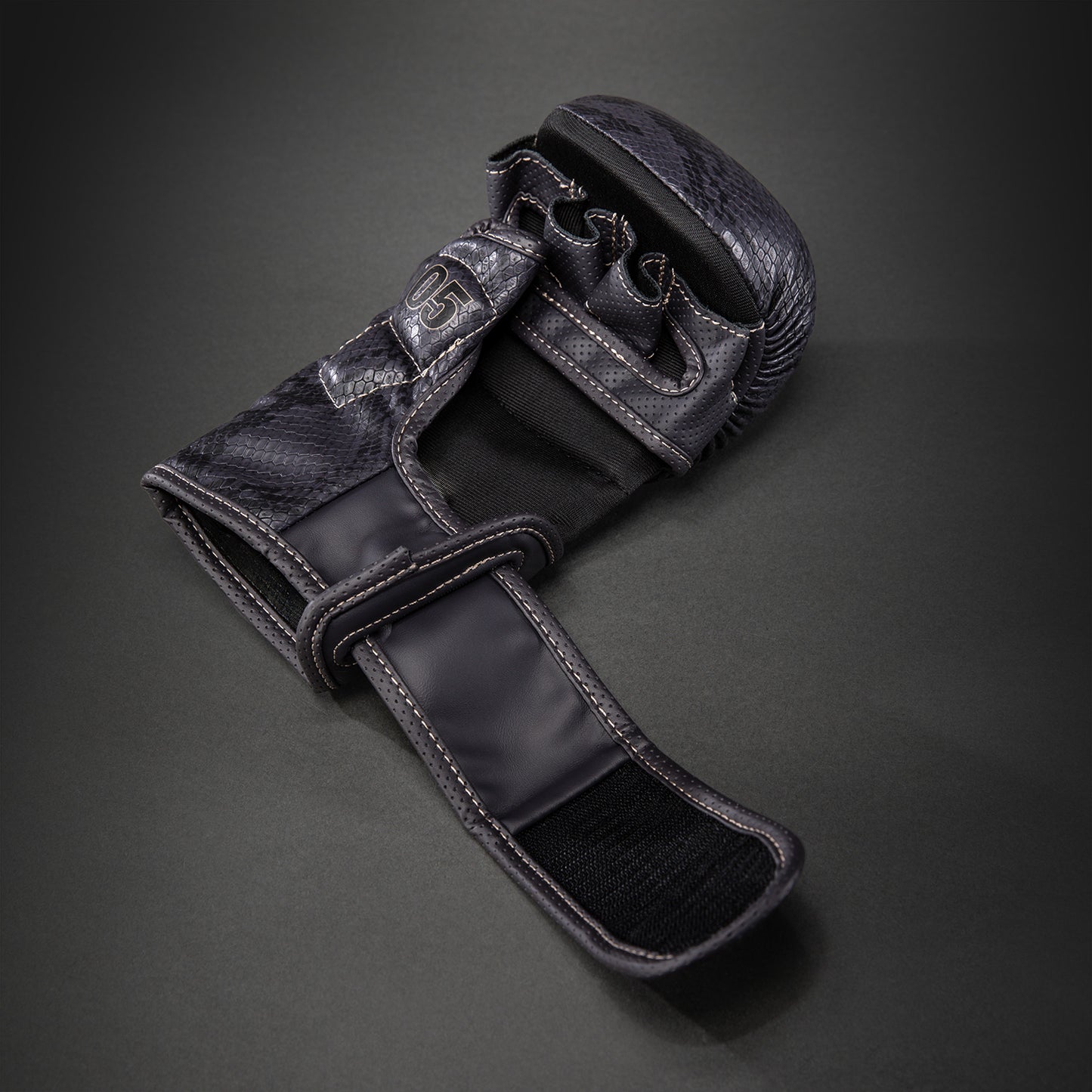 Venum x Chimaev MMA-Sparring-Handschuhe - Schwarz/Gold