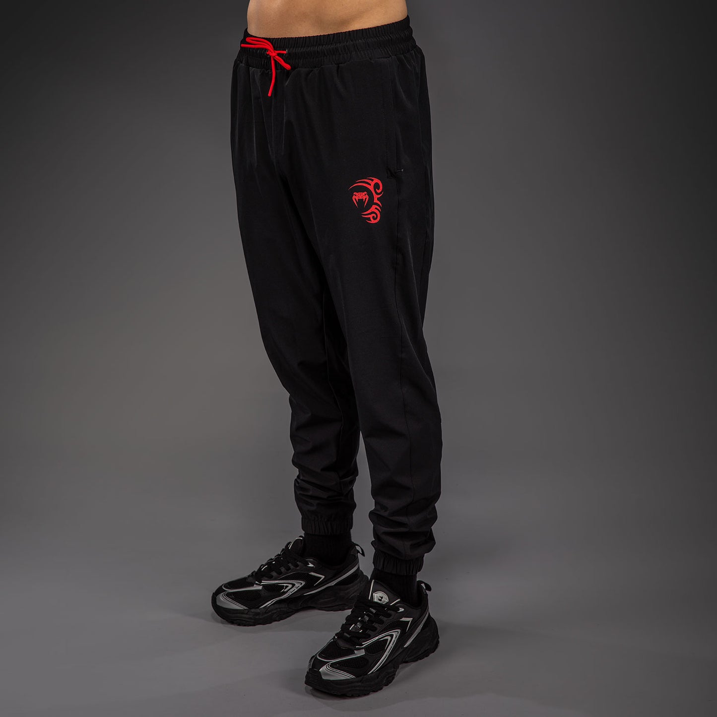 Venum x Mike Tyson Tiger Jogginghosen - Tiefschwarz/Intensivrot
