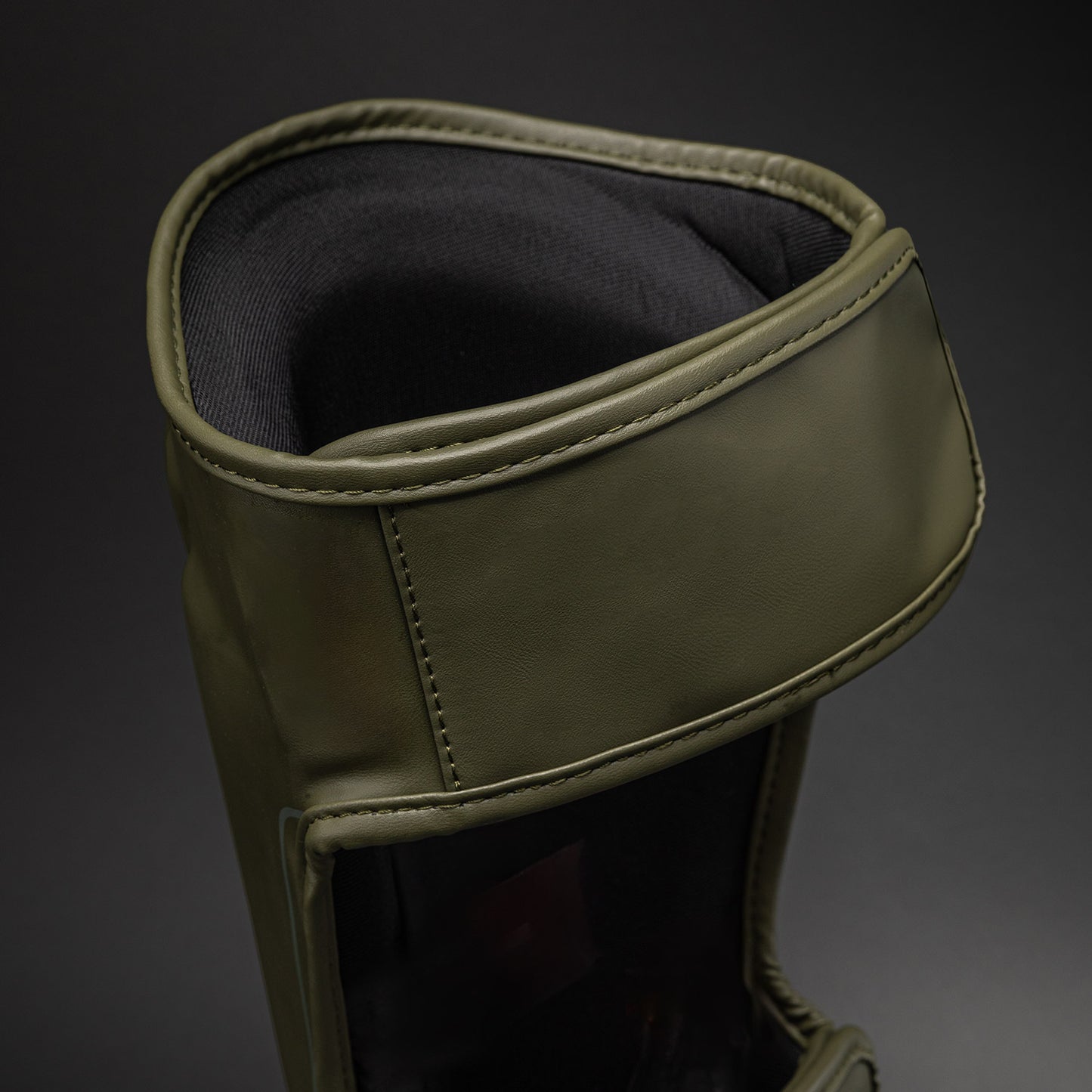 Venum Stealth Schienbeinschoner – Khaki/Dunkelgrün