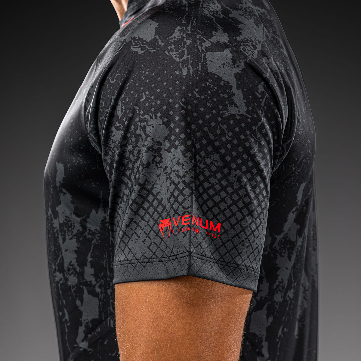 Venum x Batman Dry-Tech-T-Shirt - Schwarz/Grau/Rot