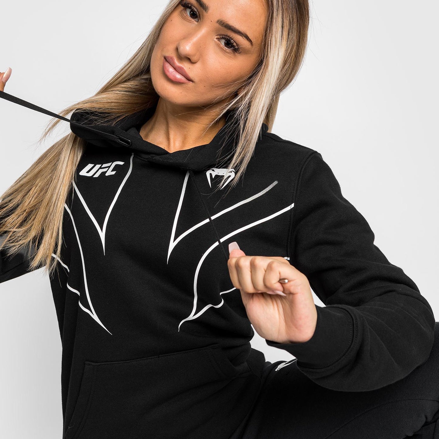 UFC Venum Fight Night 2.0 Replica Frauen Hoodie - schwarz