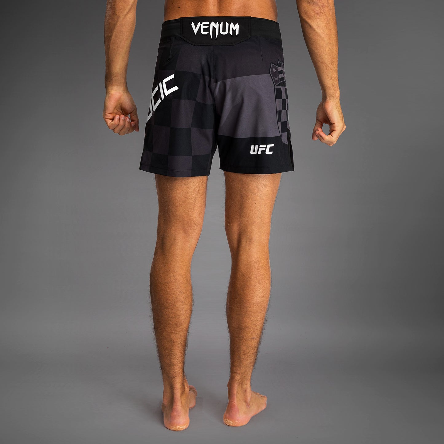 UFC Unrivaled by Venum Stipe Miocic Herren Short Fit Fight Short - Schwarz