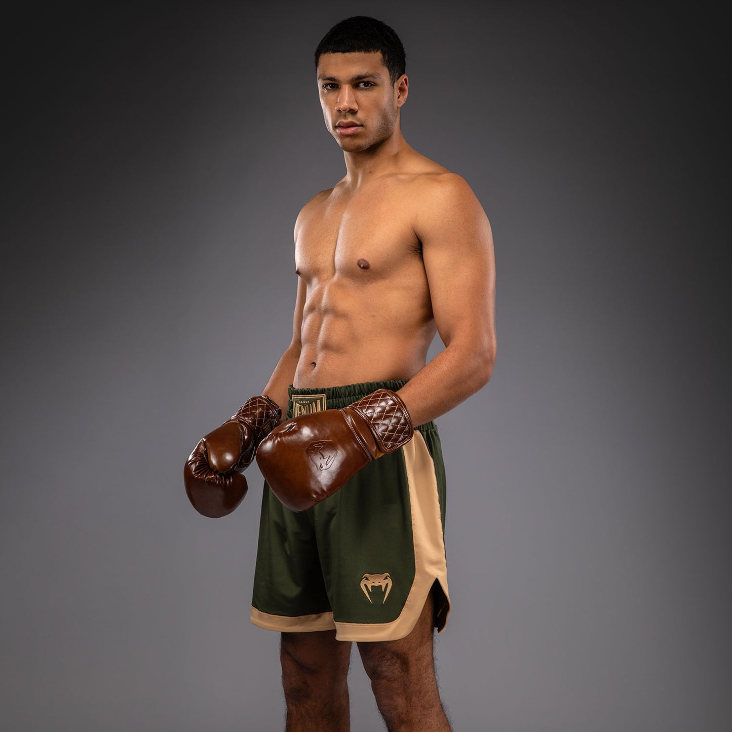 Venum Classic Boxshorts - Olivgrün/Sand