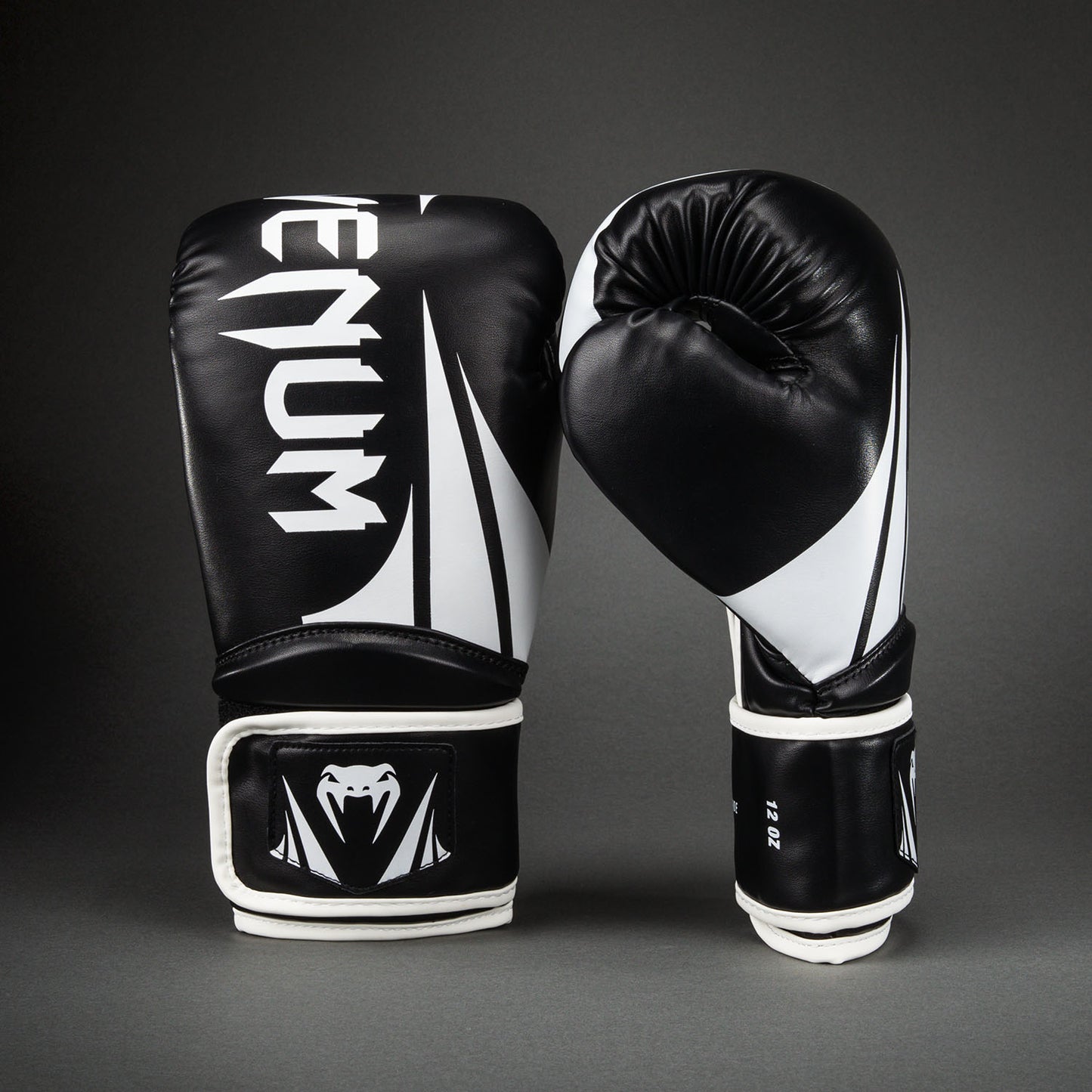 Venum Challenger 2.5 Boxhandschuhe – Schwarz/Weiß