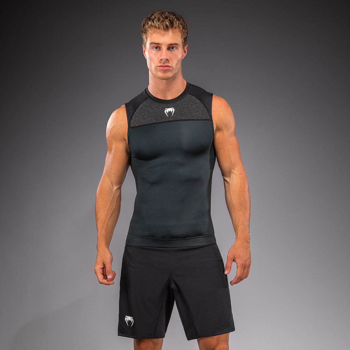 Venum G-Fit Scale Ärmelloses Rashguard - Schwarz
