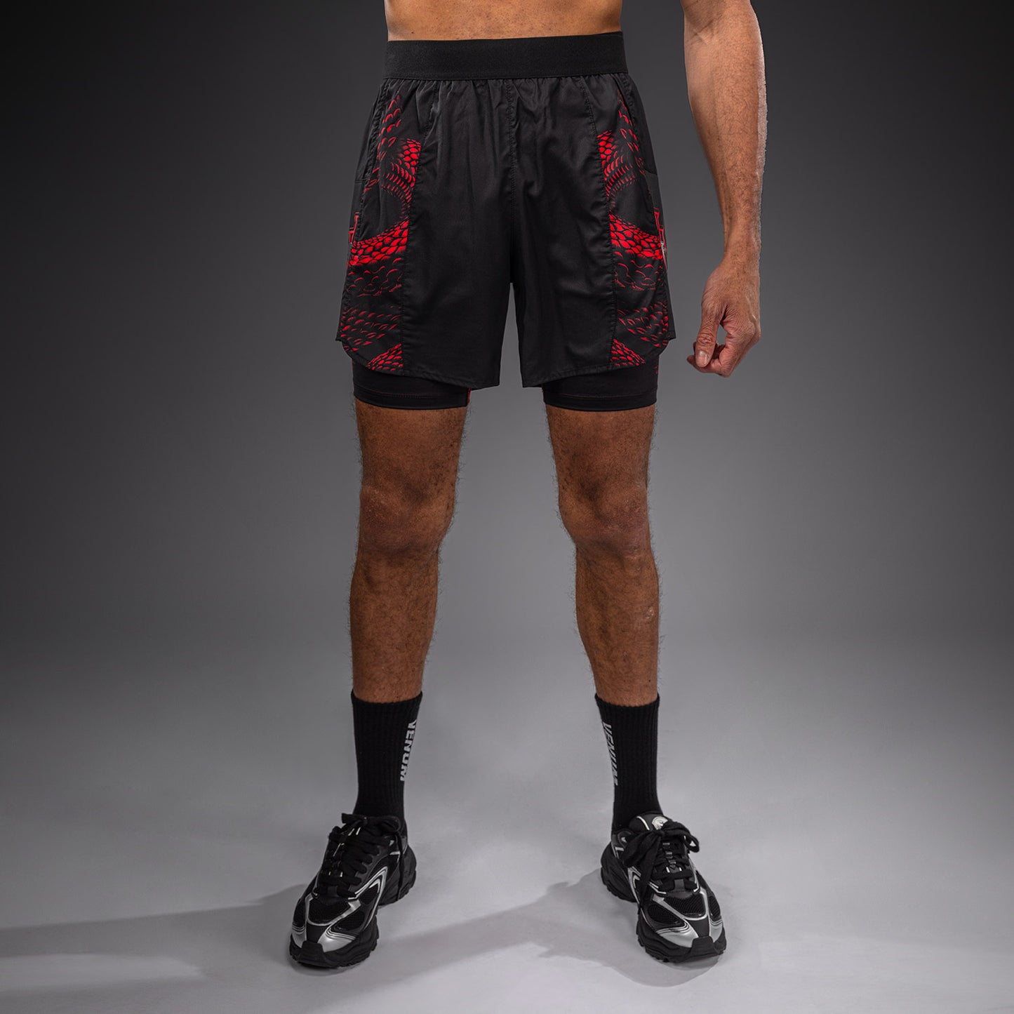 Venum Matupa Trainingsshorts - Schwarz/Rot/Silber