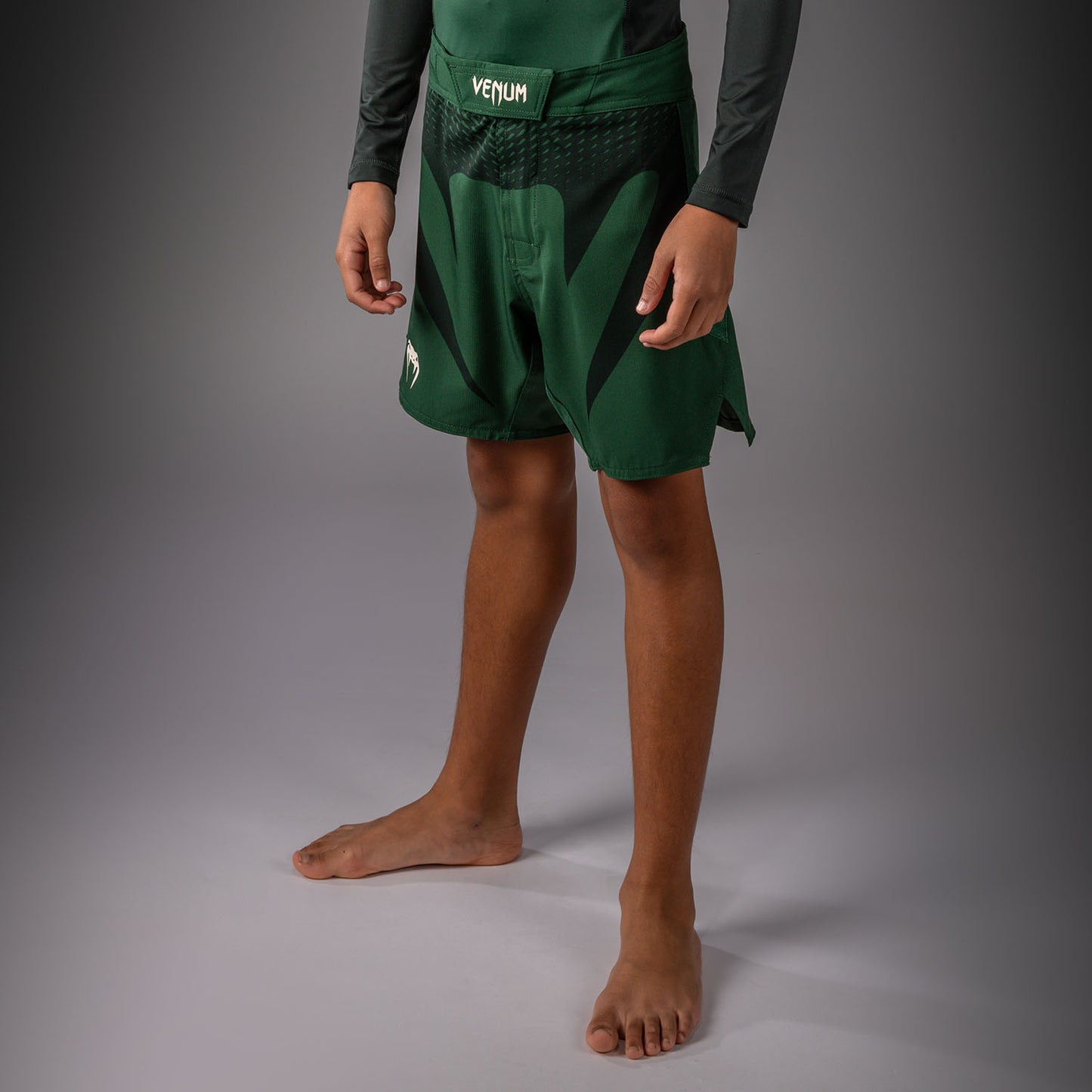 Venum Attack Kids Fightshorts - Waldgrün/Off-White