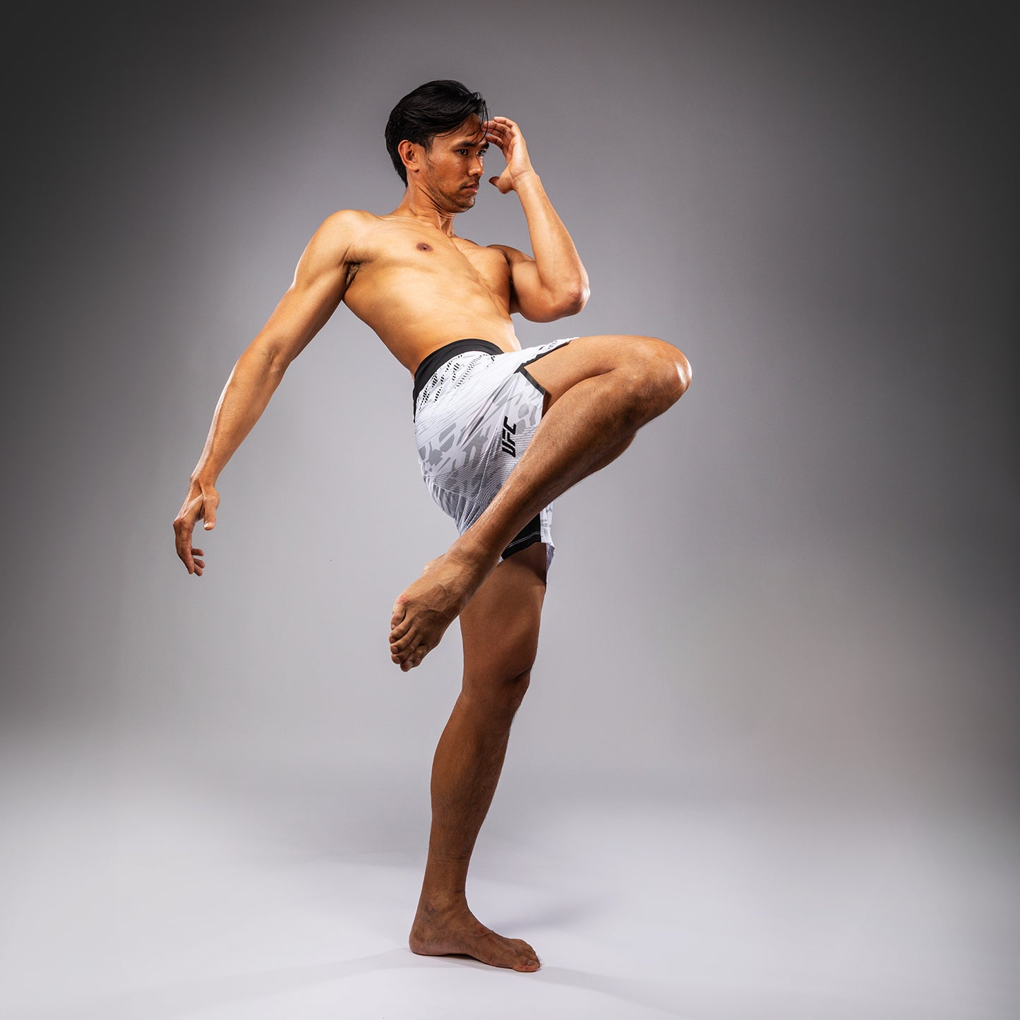 UFC Fusion by Venum Authentic Fight Night Herren Fight Short - Short Fit - Weiß