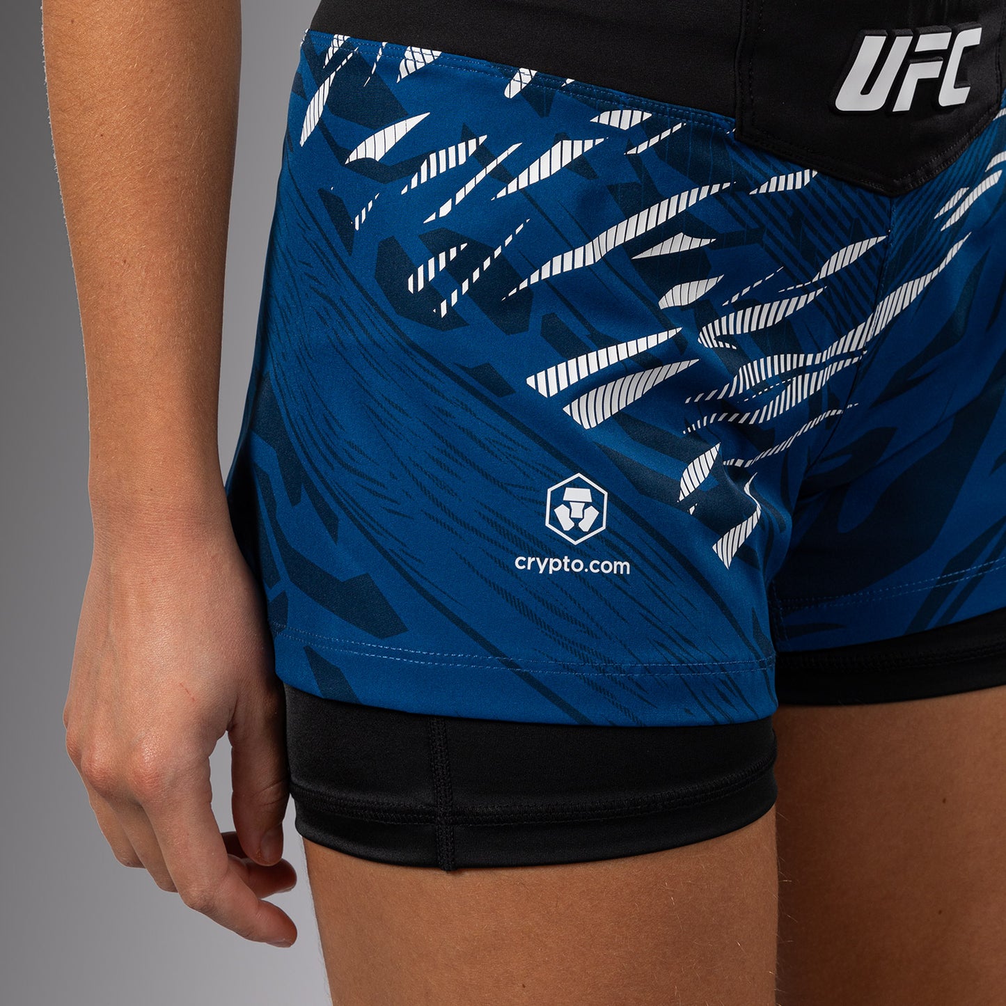 UFC Fusion by Venum Authentic Fight Night Damen Fight Short - Blau