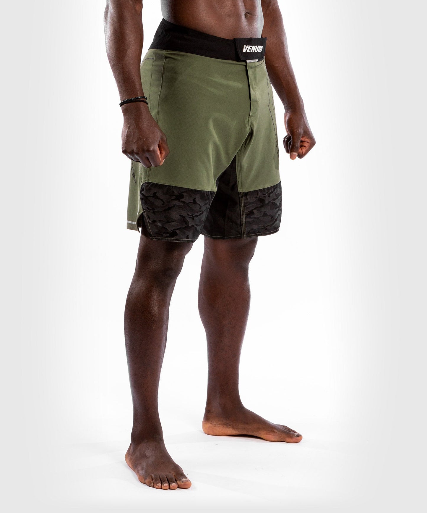 Fightshorts Venum LIGHT 4.0 - Khaki/Silber
