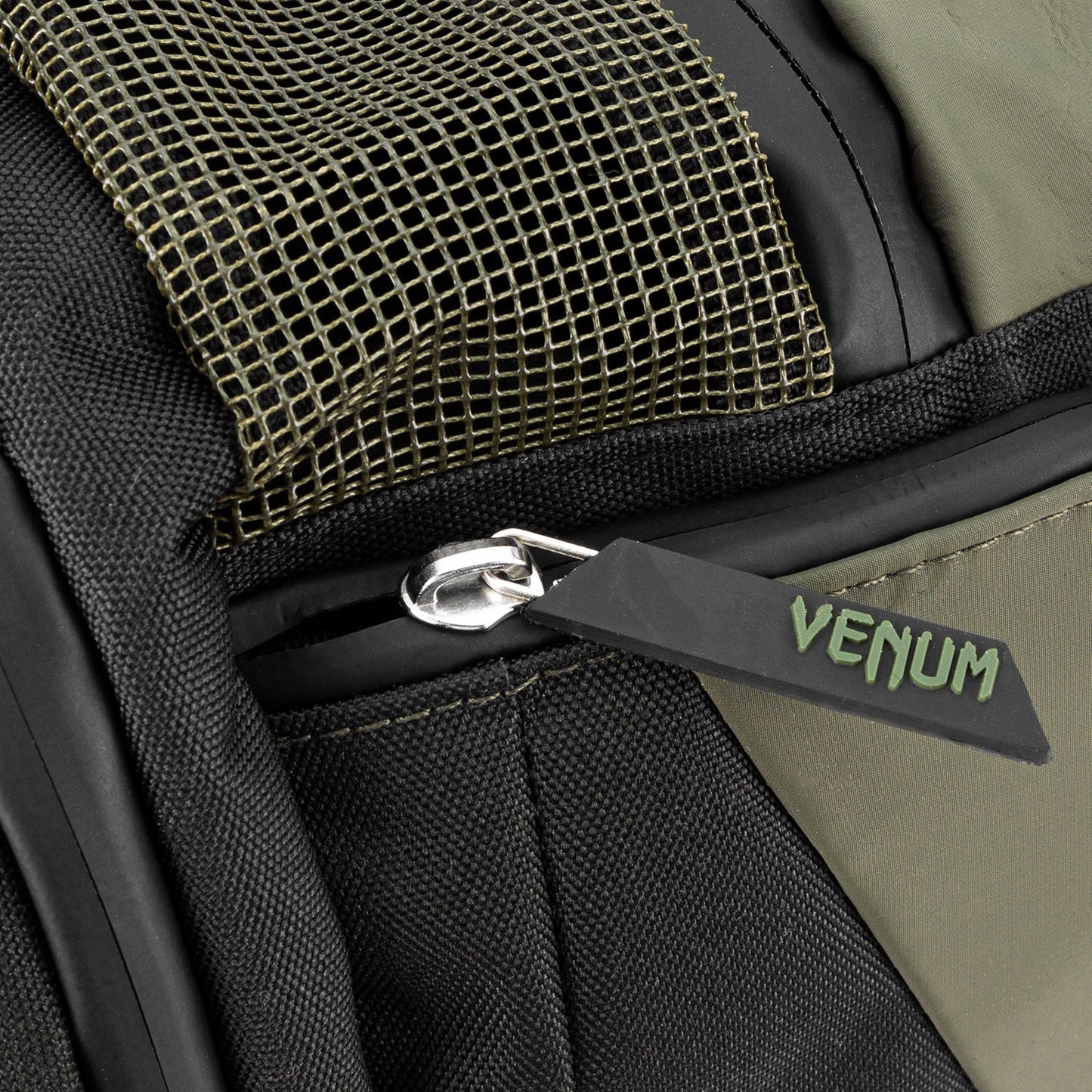 Venum Trainer Lite Evo Sporttasche (48L) – Khaki/Schwarz