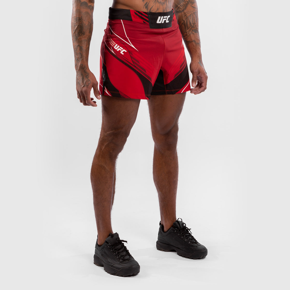 Venum UFC Authentic Fight Night Herren-Shorts – Rot