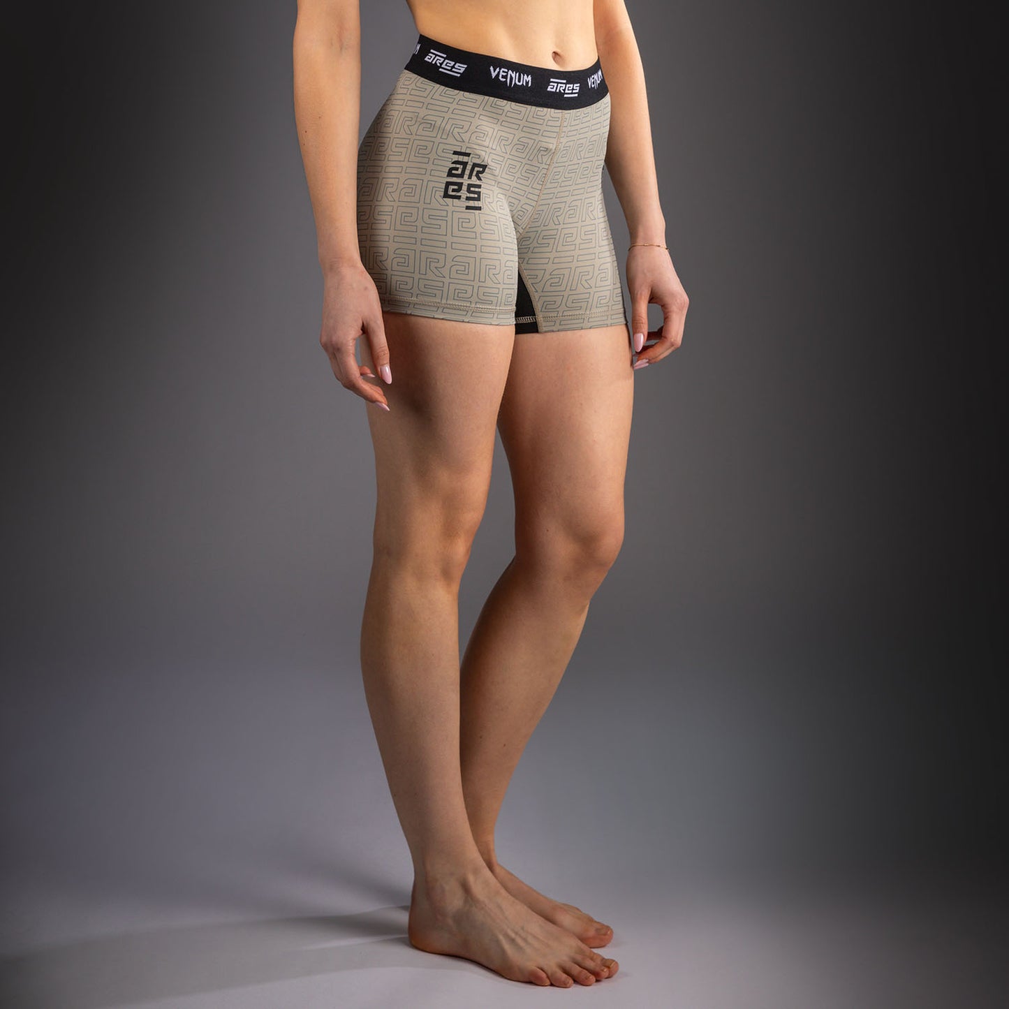 Venum x Ares 2.0 Trainingsshorts für Damen – Sand
