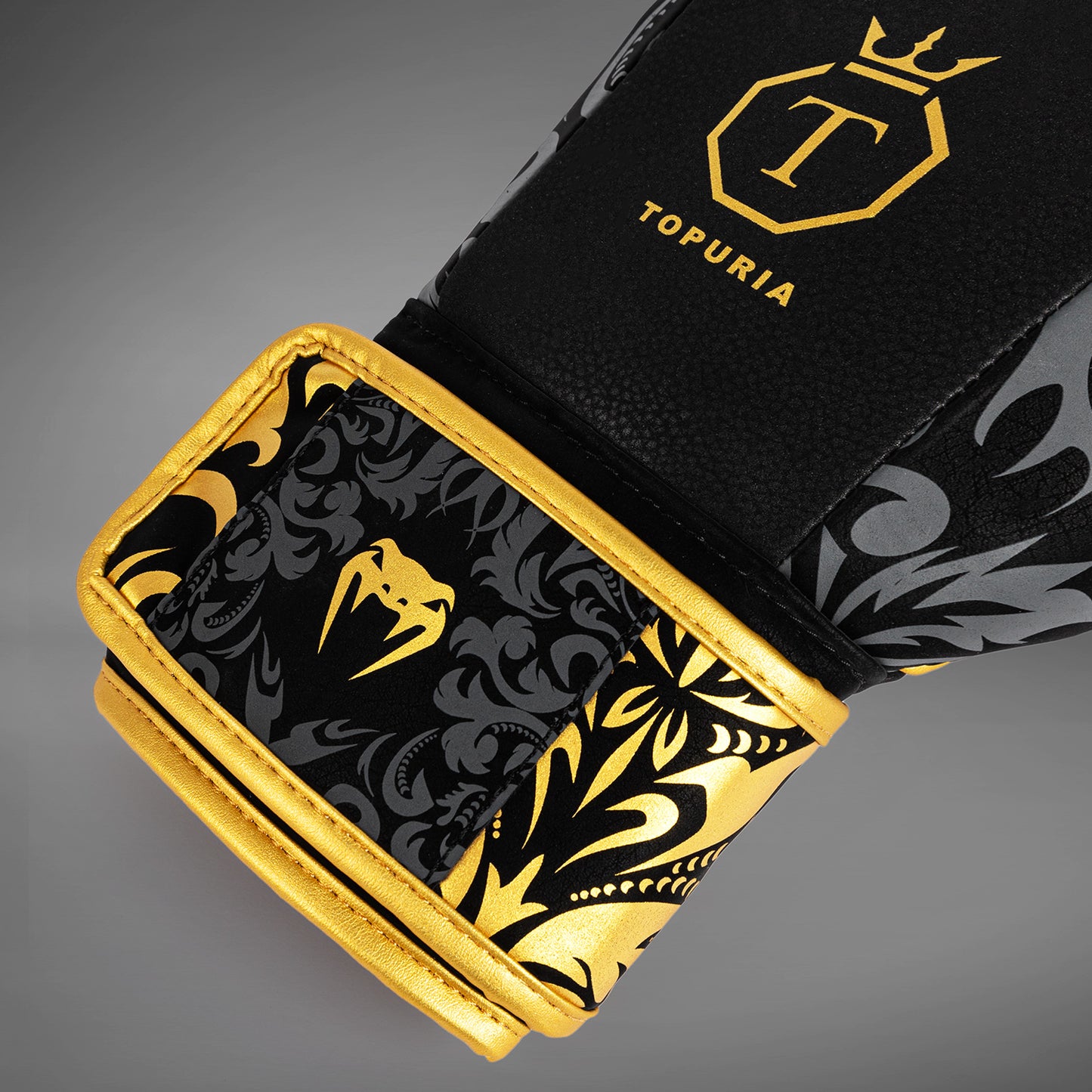 Venum x Topuria Unmatched Edition Boxhandschuhe - Schwarz/Gold