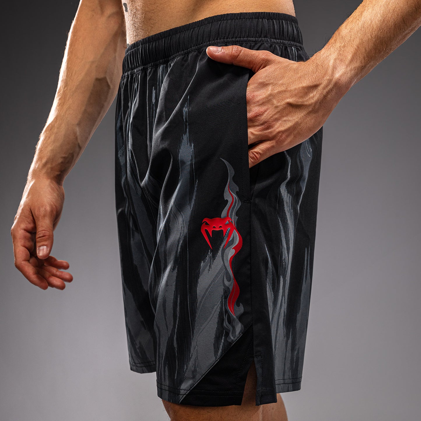 Venum Demon Training Shorts - Schwarz/Grau