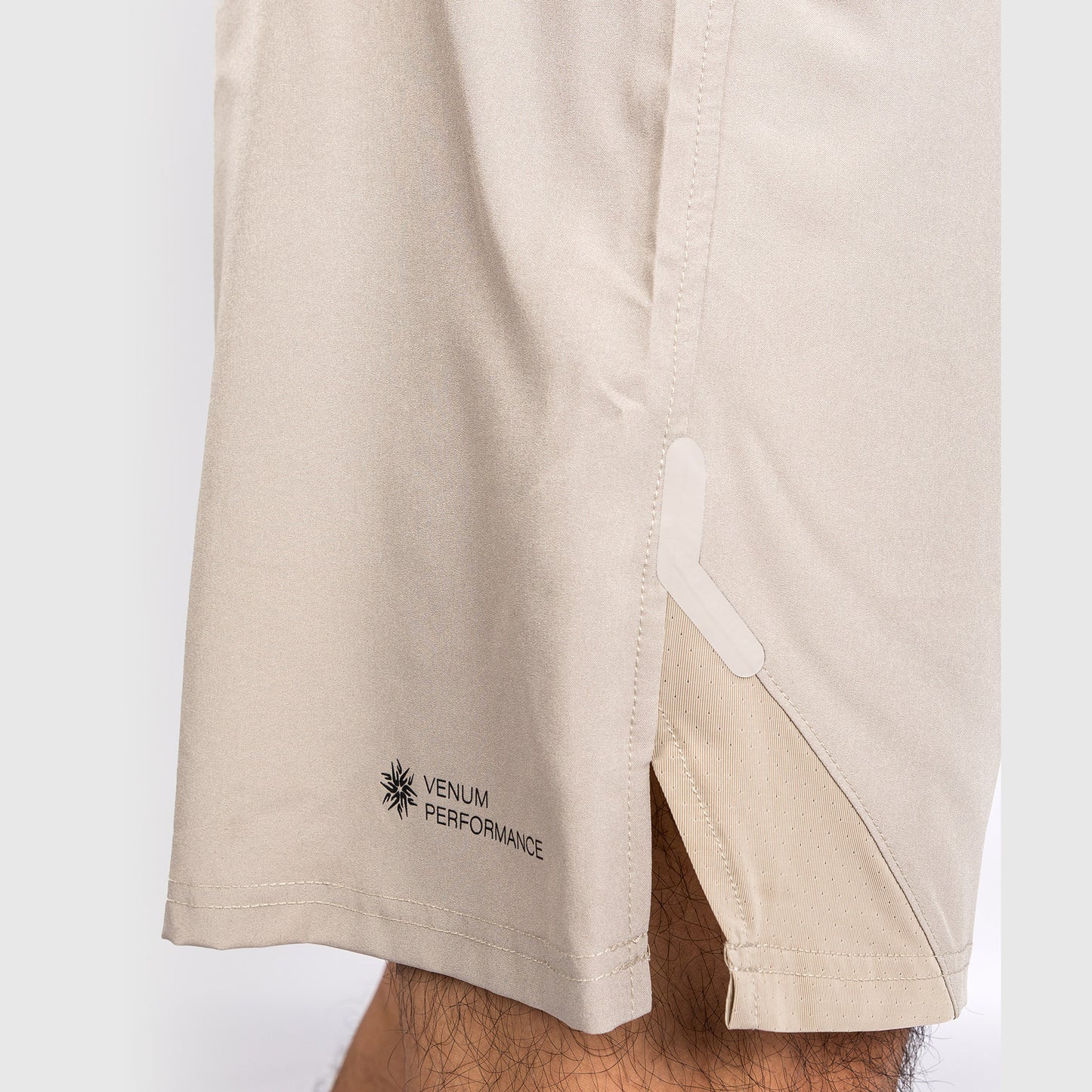 Venum G-Fit Air Trainingsshorts – Sand