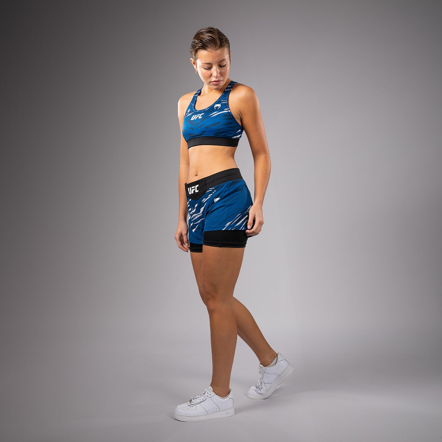 UFC Fusion by Venum Authentic Fight Night Damen Fight Short - Blau