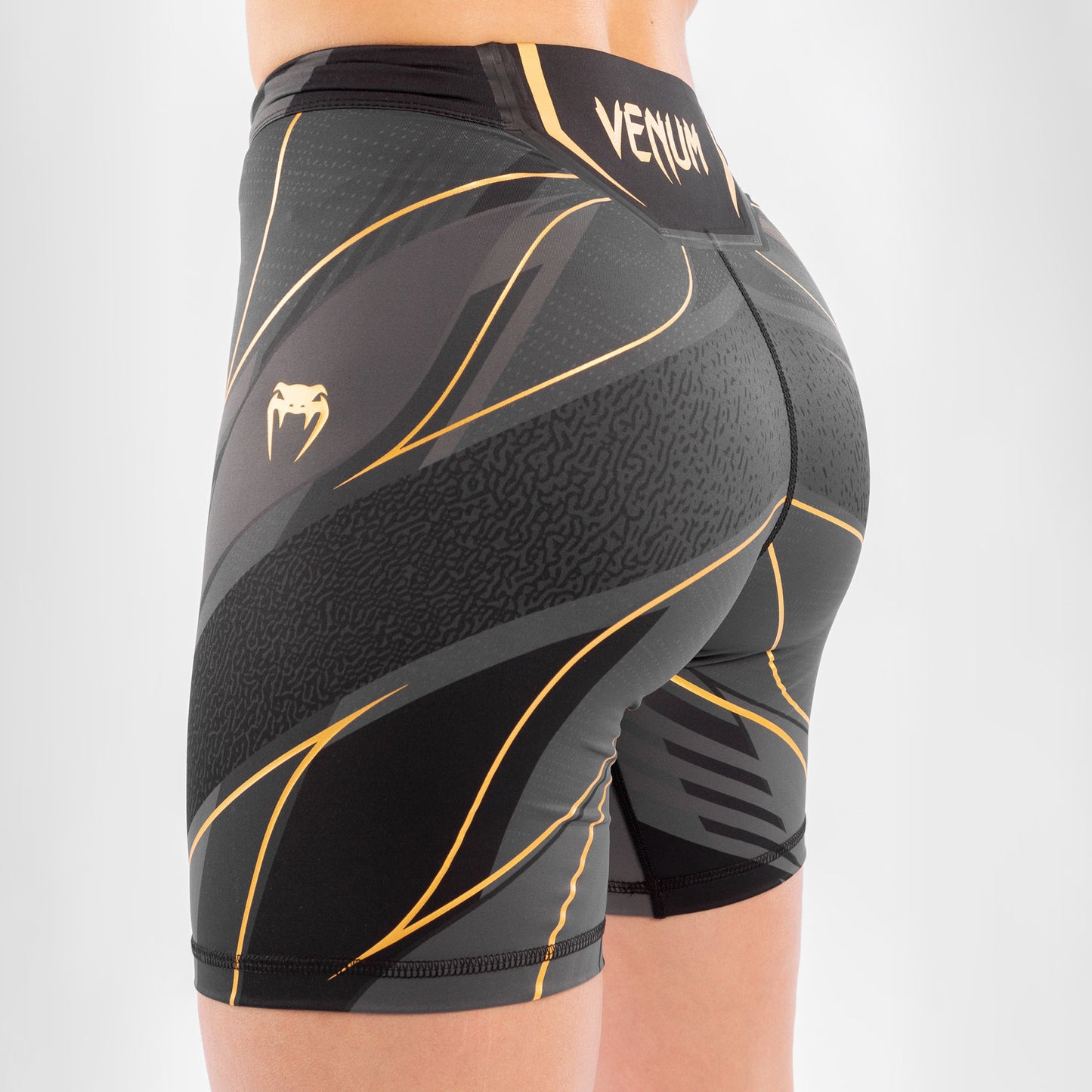 UFC Venum Authentic Fight Night Damen Vale Tudo Shorts - Long Fit - Champion