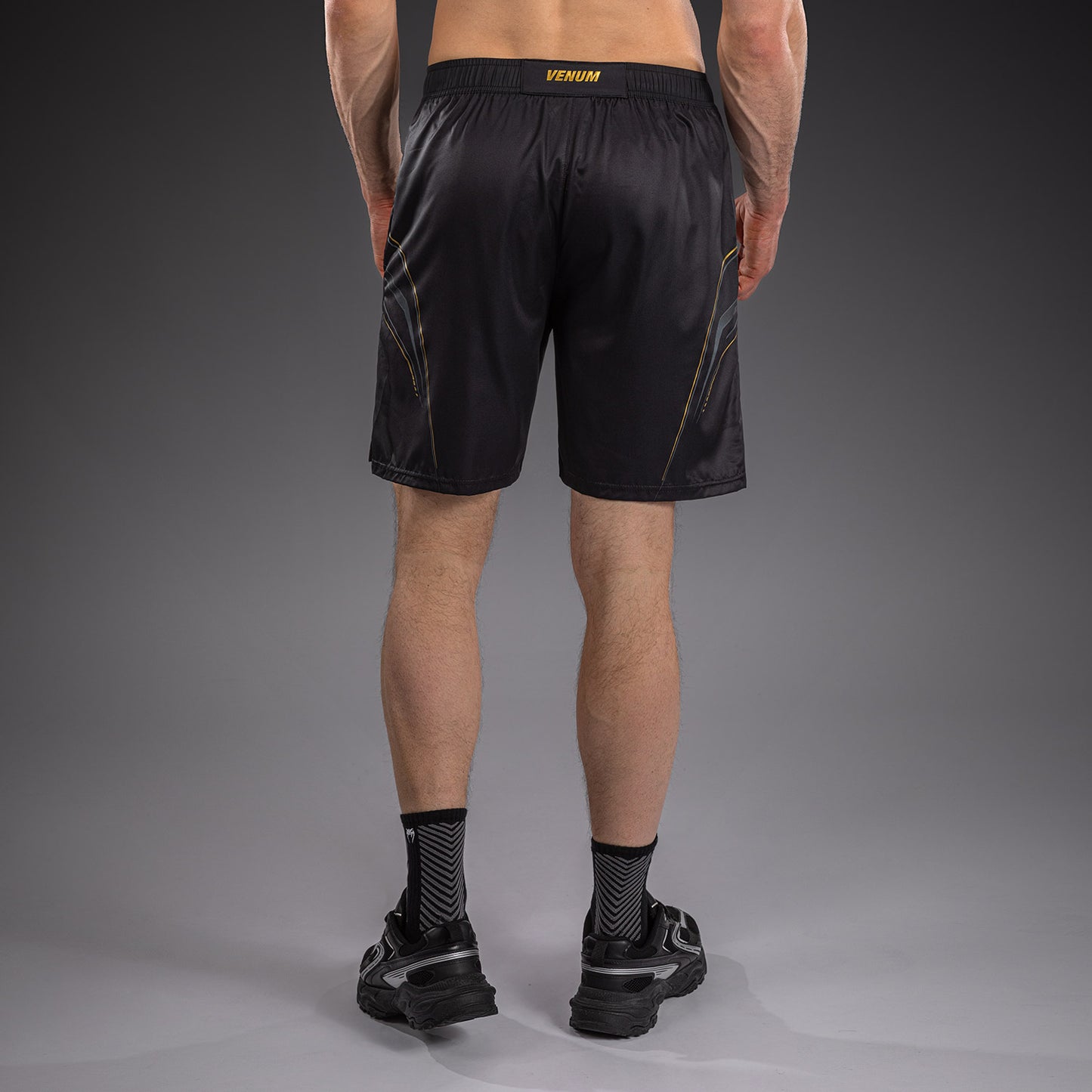 Venum Streamline Trainingsshorts – Schwarz/Gold