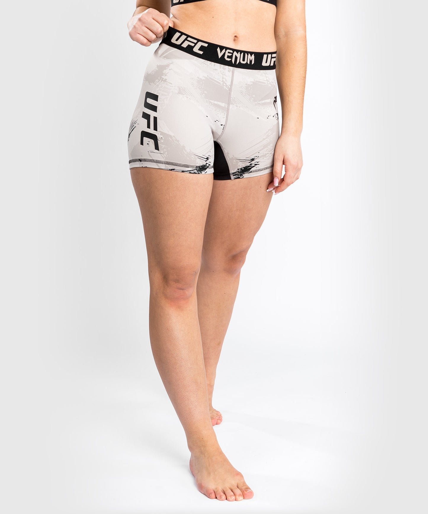 UFC Venum Authentic Fight Week 2.0 Vale Tudo Shorts – Für Frauen – Schwarz – Sand