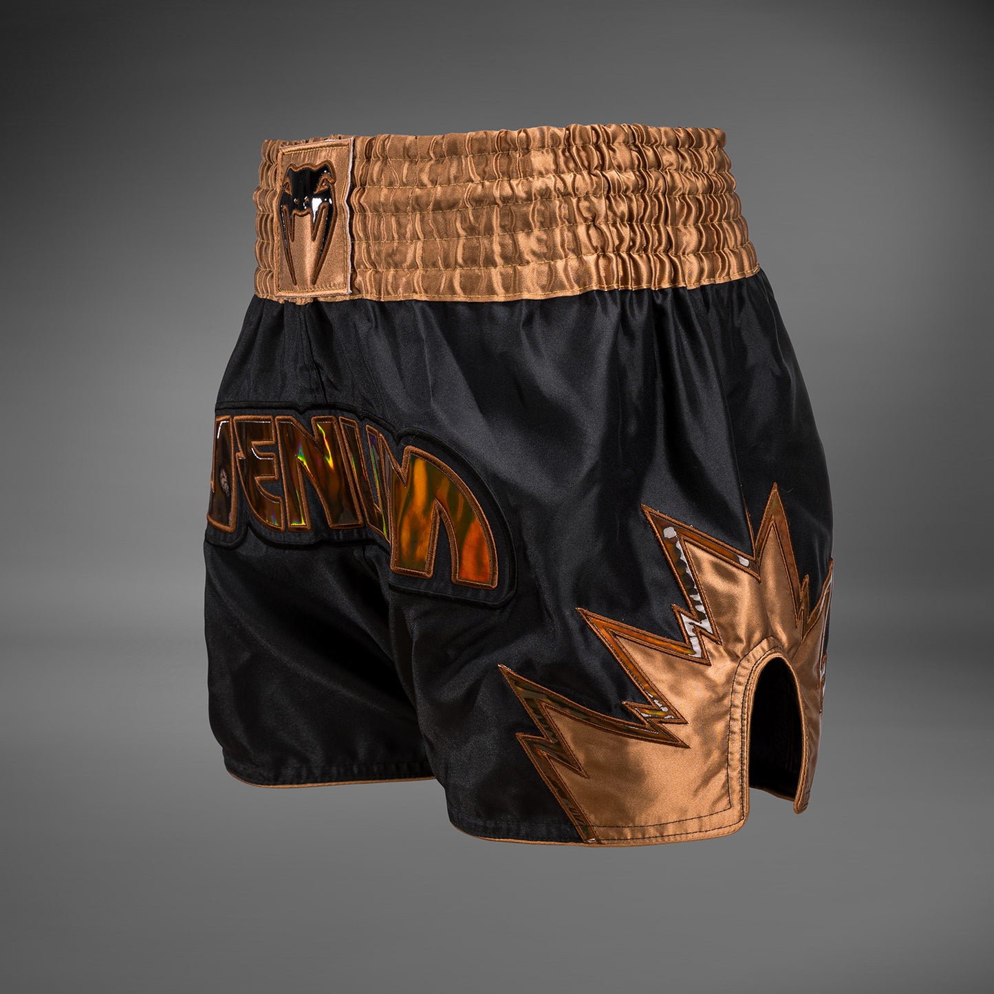 Venum Inferno Muay Thai Shorts - Schwarz/Bronze