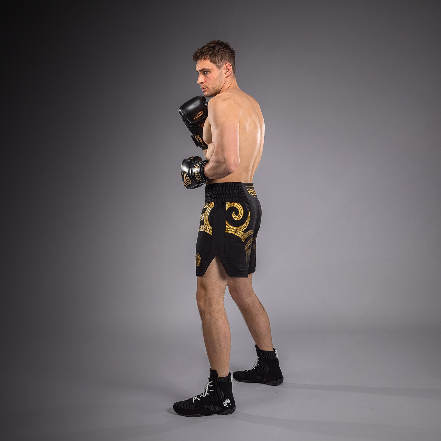 Venum x Mike Tyson Tiger Boxshorts - Schwarz/Gold
