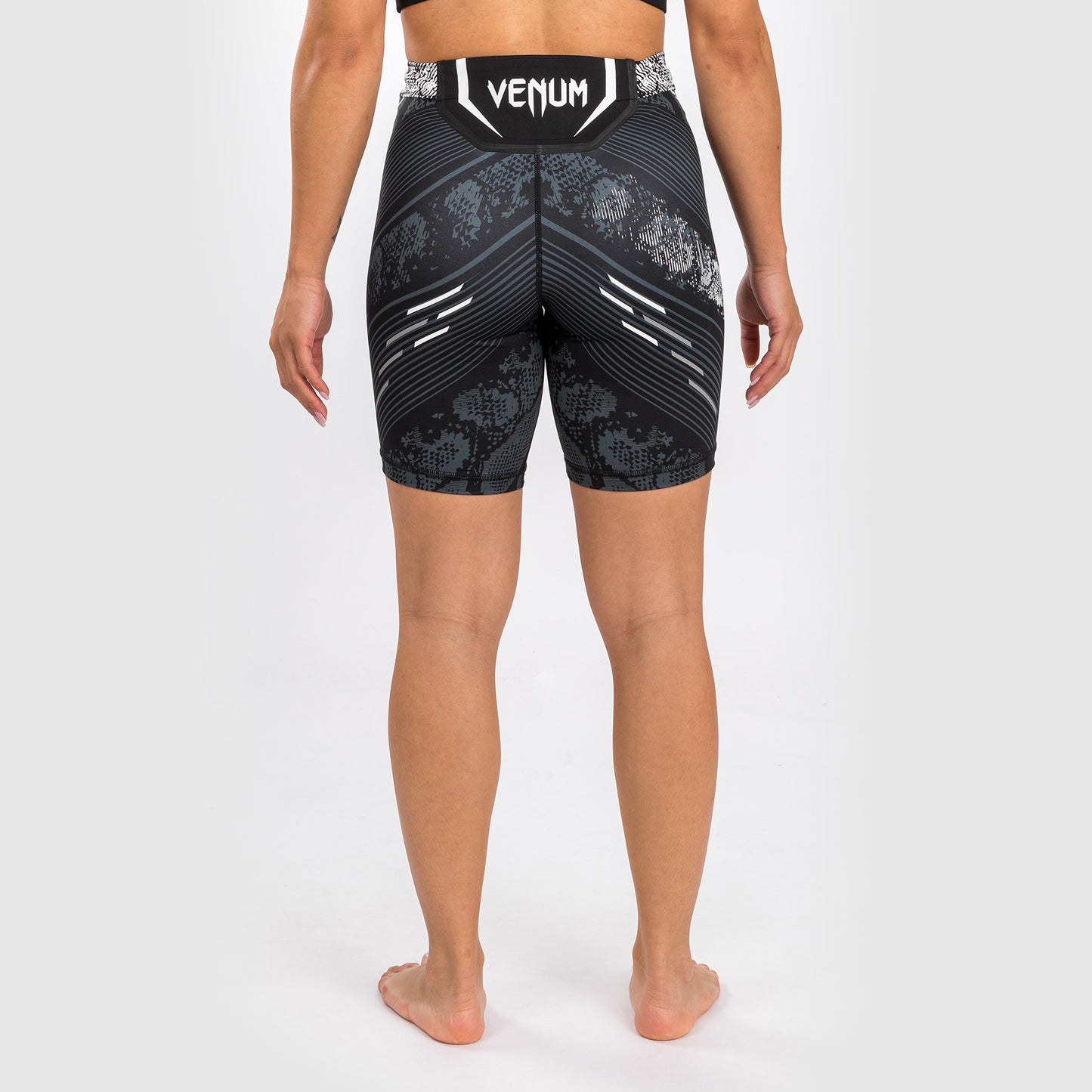 UFC Adrenaline by Venum Authentic Fight Night Vale Tudo Short für Frauen - Lange Passform - Schwarz