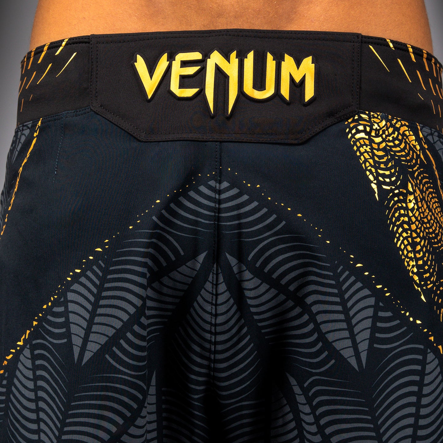 UFC Zenith by Venum Authentic Fight Night Gladiator Fight Short Herren - Champion